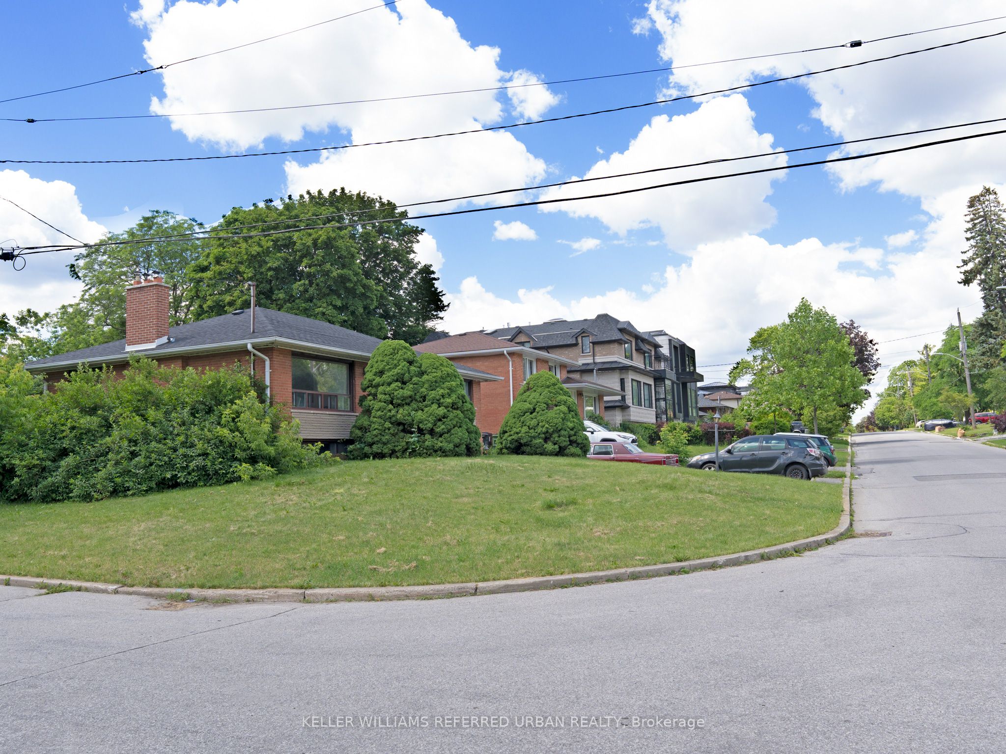 153 Newton Drive, Toronto, ON M2M 2N4