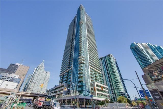 33 Bay Street 415, Toronto, ON M5J 2Z3