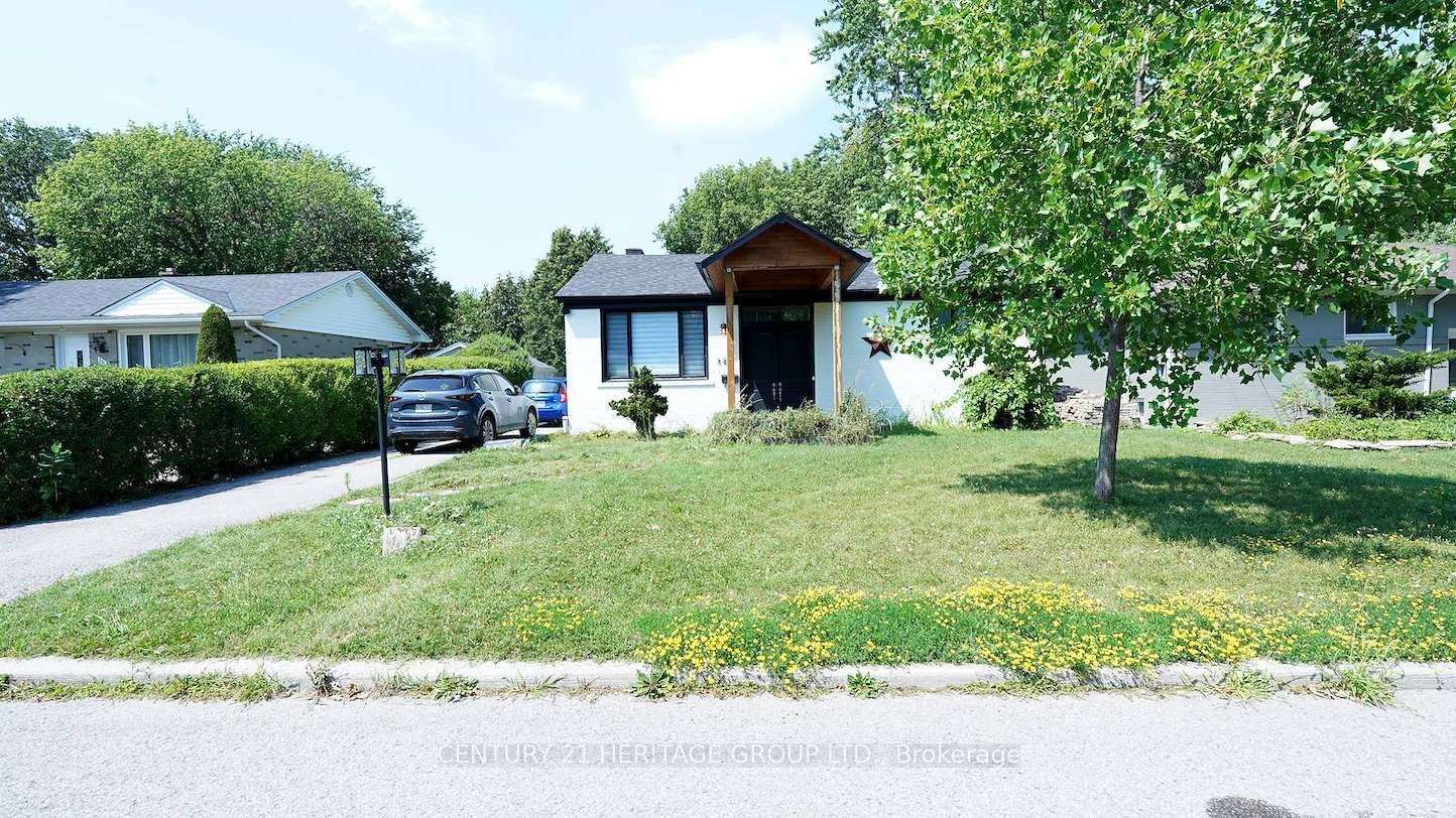 328 Moore Park Avenue Lower, Toronto, ON M2R 2R6
