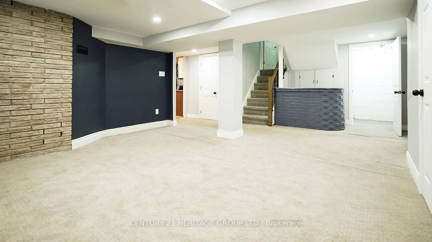328 Moore Park Avenue Lower, Toronto, ON M2R 2R6 photo 4