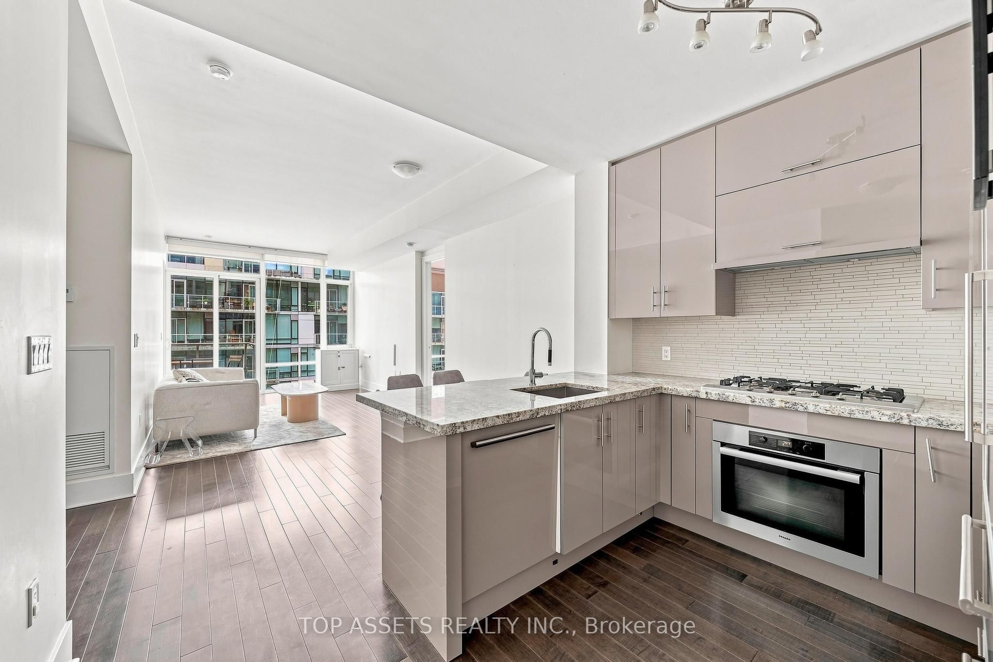 29 Queens Quay E 919, Toronto, ON M5E 0A4 photo 3