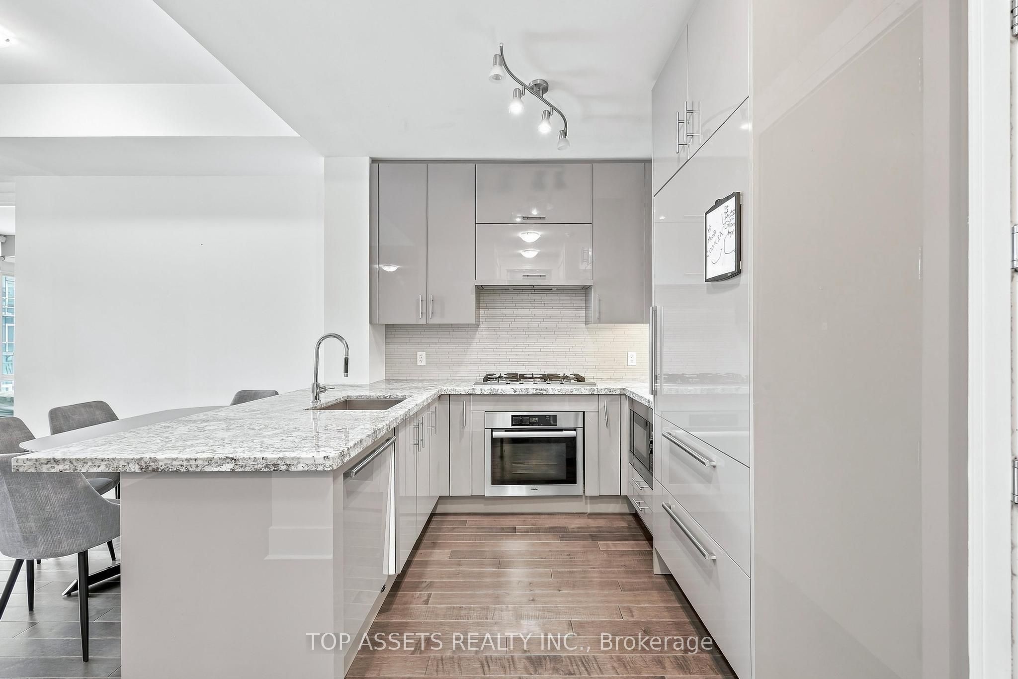 29 Queens Quay E 919, Toronto, ON M5E 0A4 photo 4