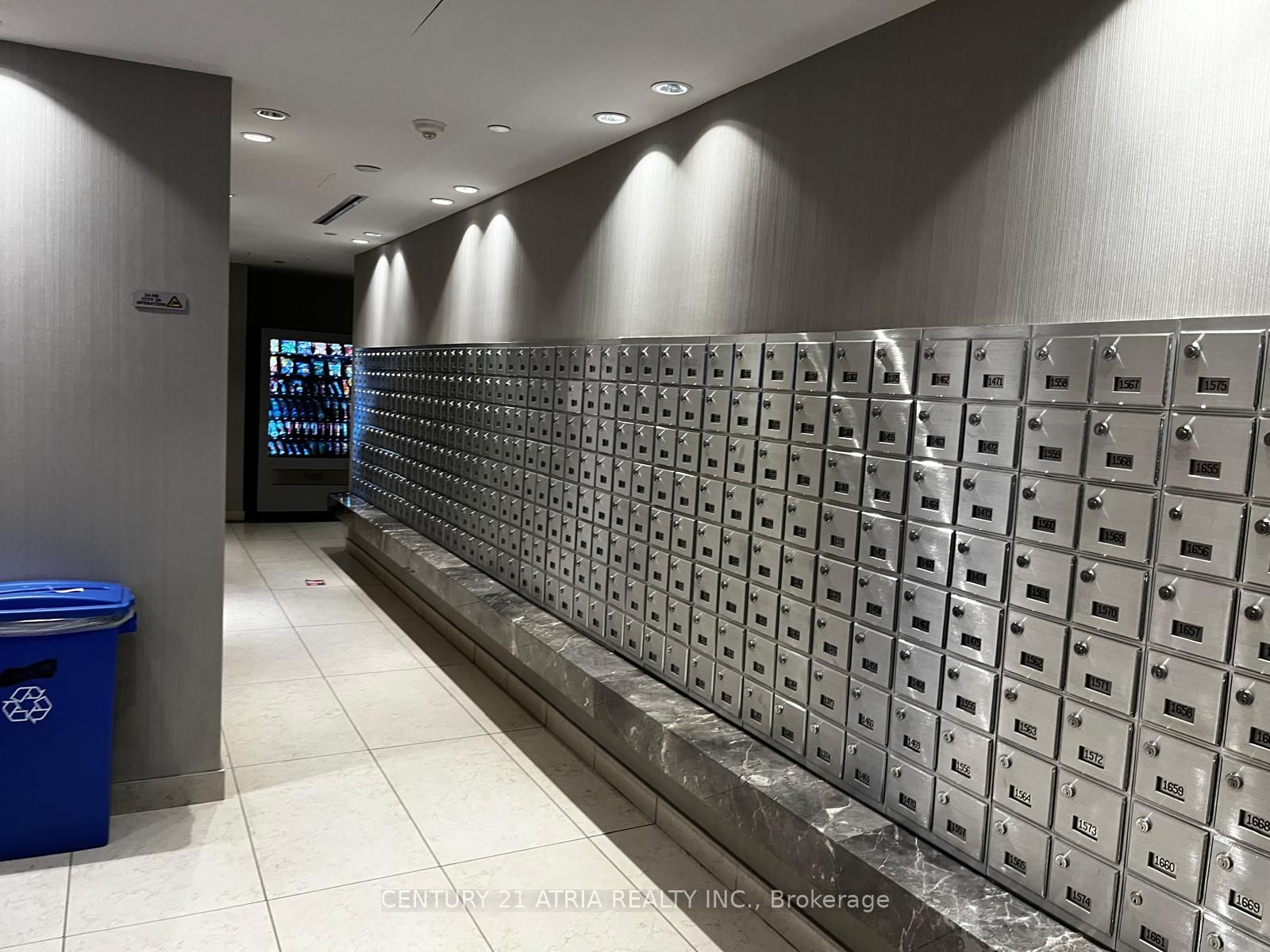 209 Fort York Boulevard SE 574, Toronto, ON M5V 4A1 photo 3