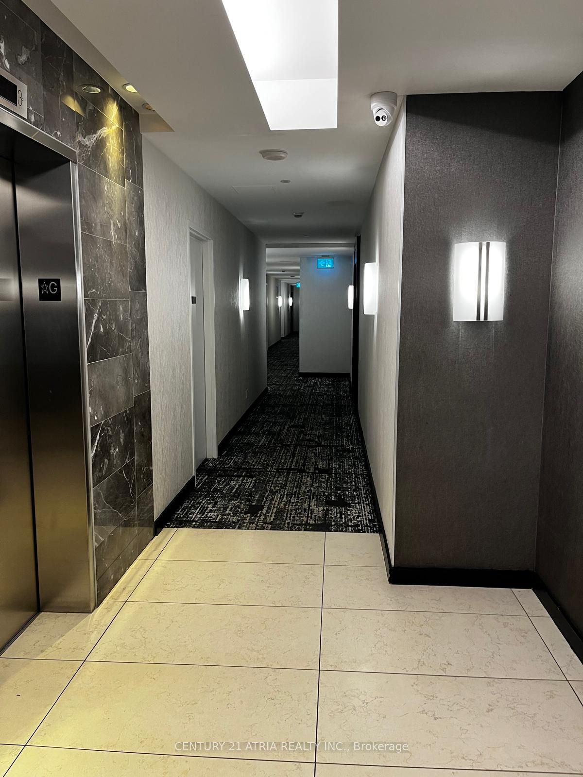 209 Fort York Boulevard SE 574, Toronto, ON M5V 4A1 photo 4