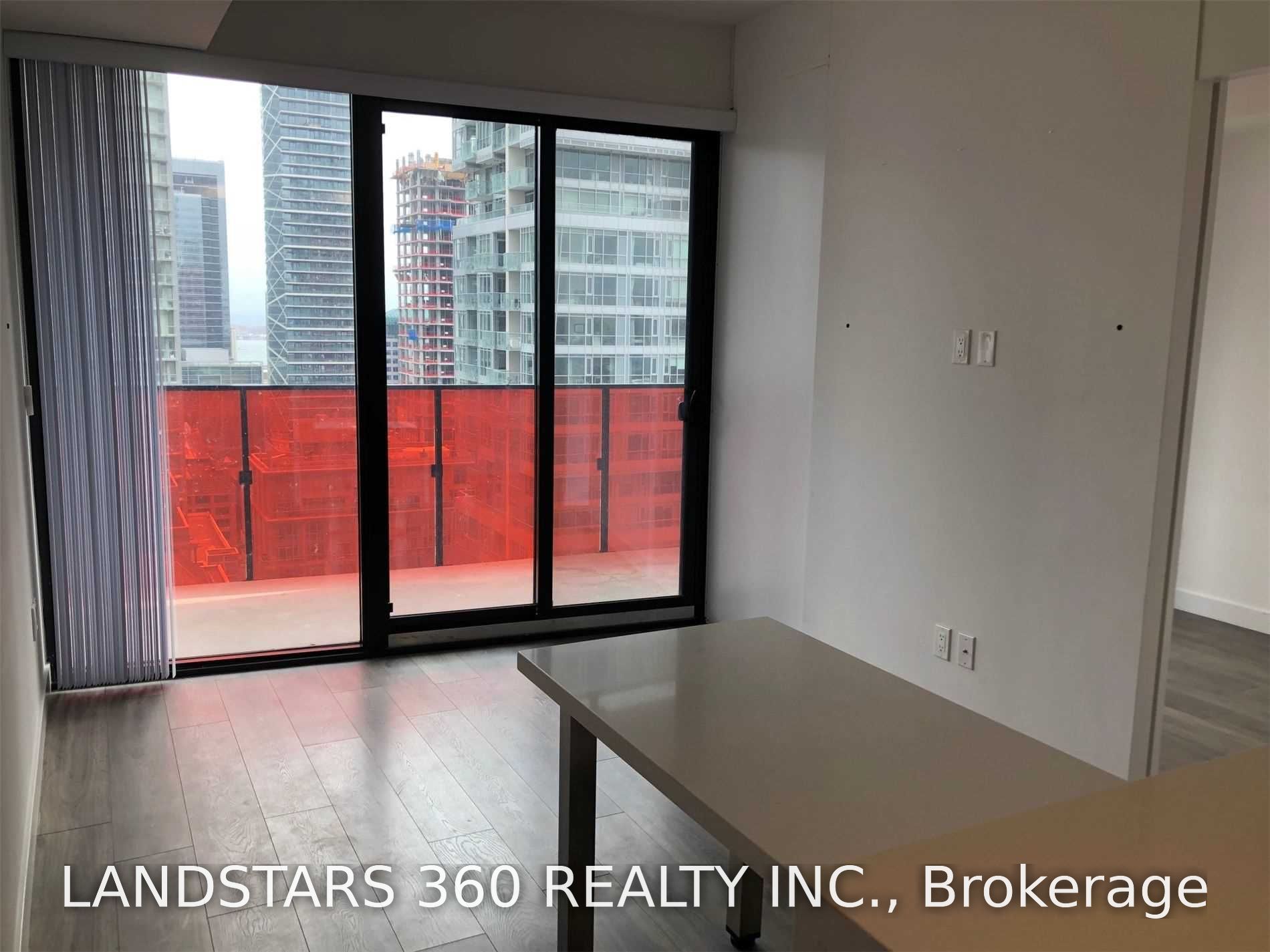 215 Queen Street W 2112, Toronto, ON M5V 0P5 photo 4