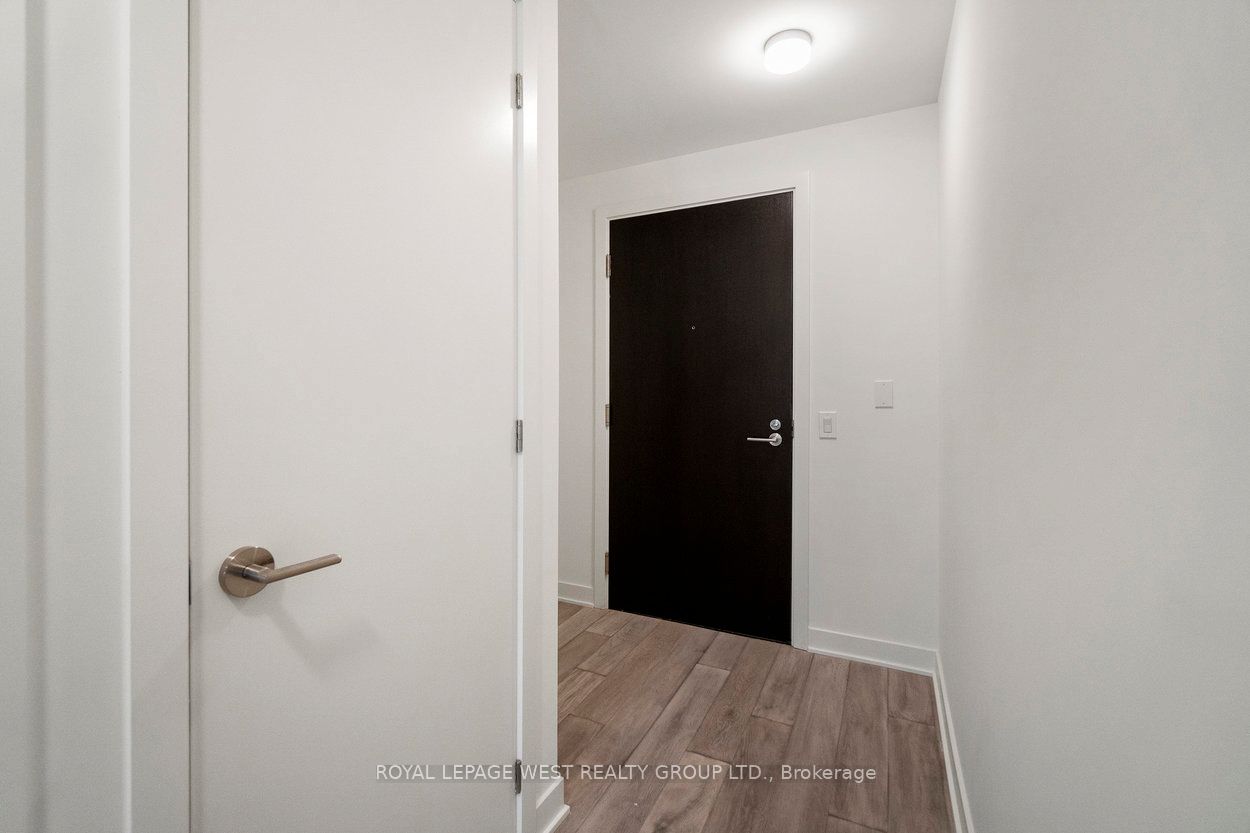 11 Yorkville Avenue 1310, Toronto, ON M4W 0B7 photo 5