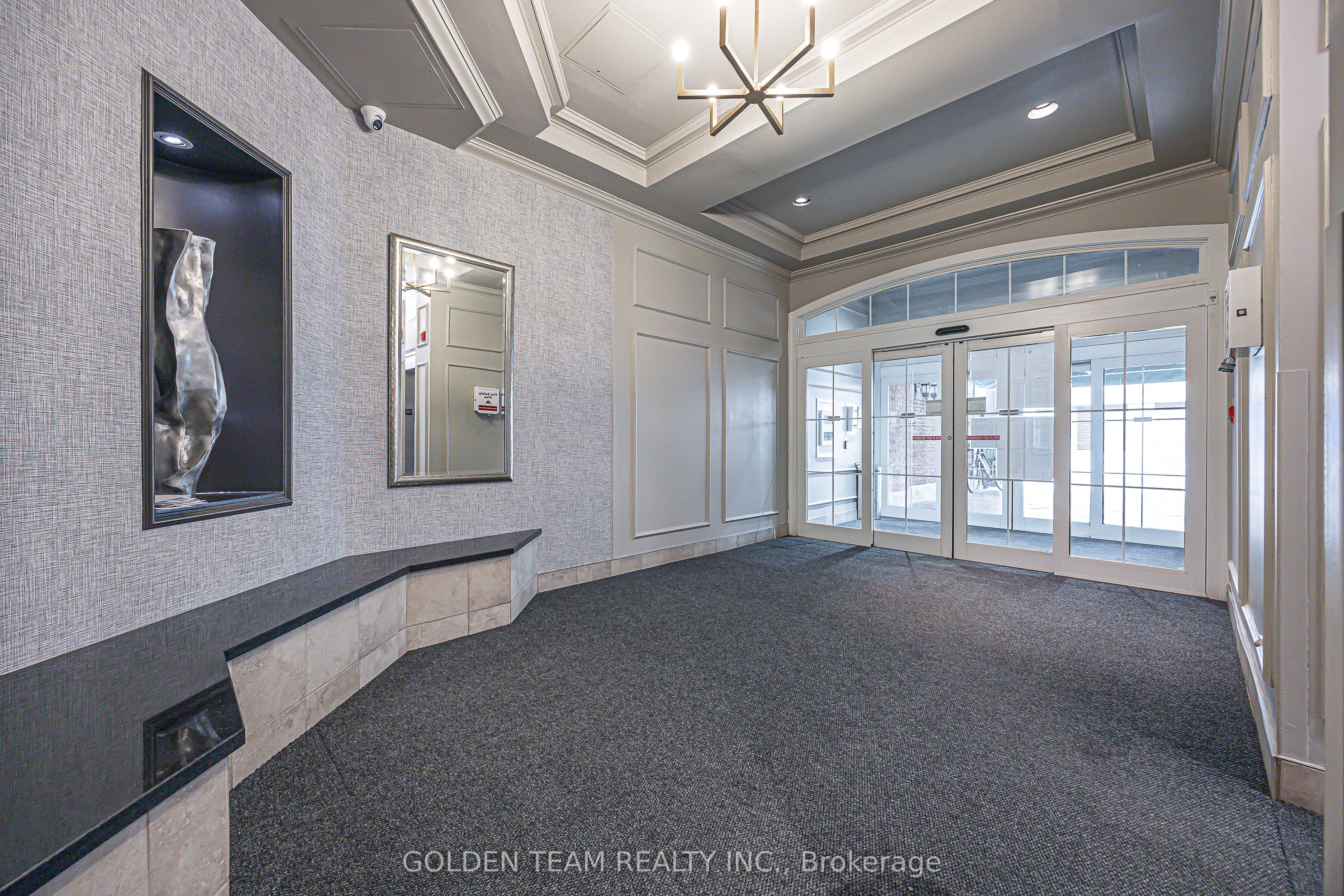 80 Saint Patrick Street 621, Toronto, ON M5T 2X6 photo 4
