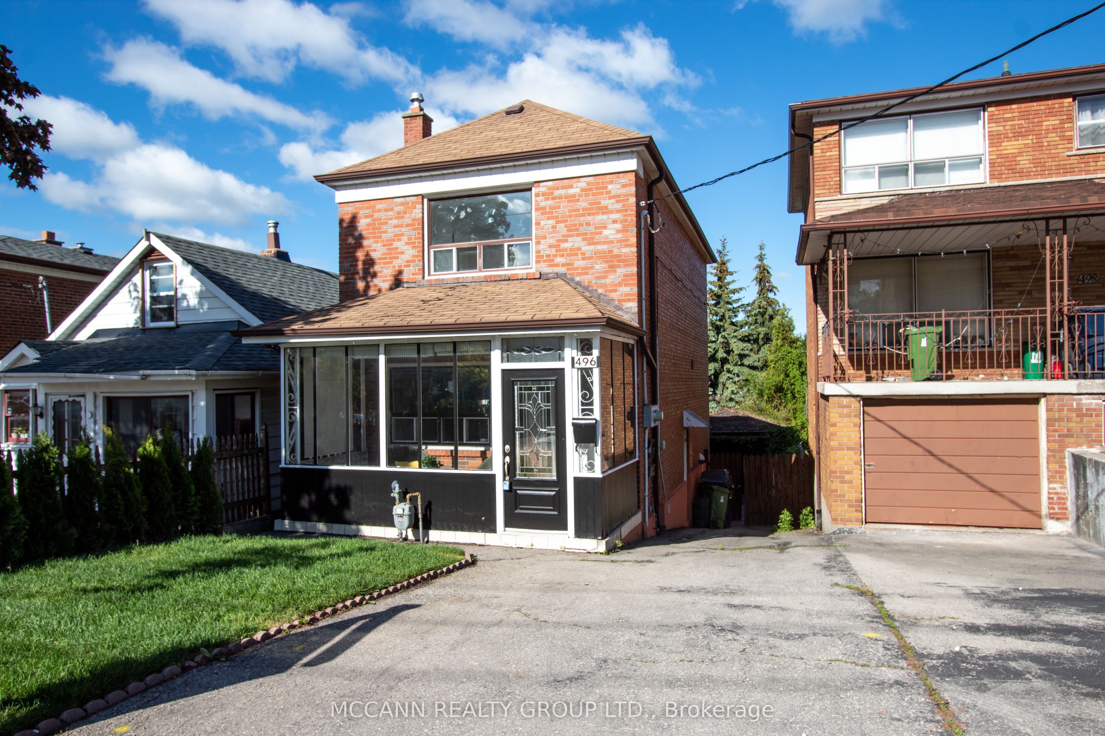 496 Northcliffe Boulevard Bsmt, Toronto, ON M6E 3L5 photo 2
