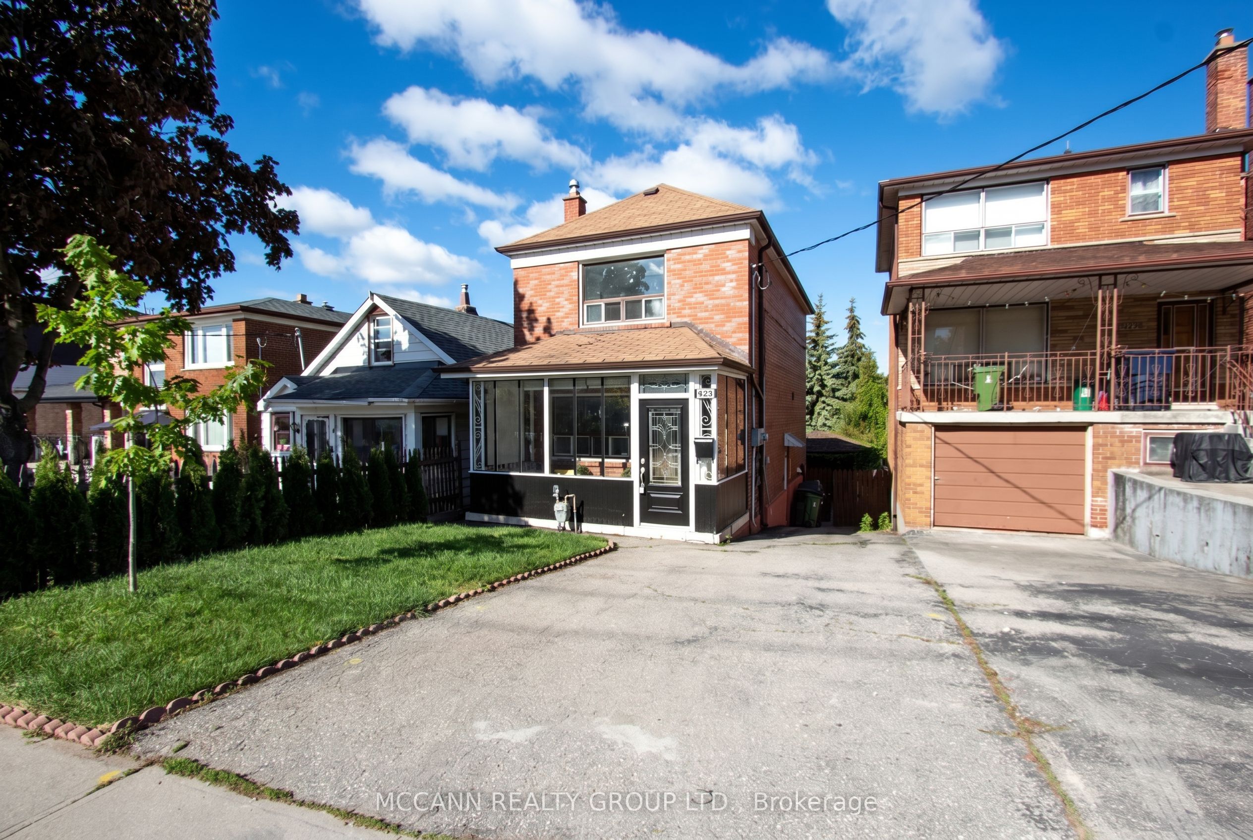 496 Northcliffe Boulevard Bsmt, Toronto, ON M6E 3L5 photo 3