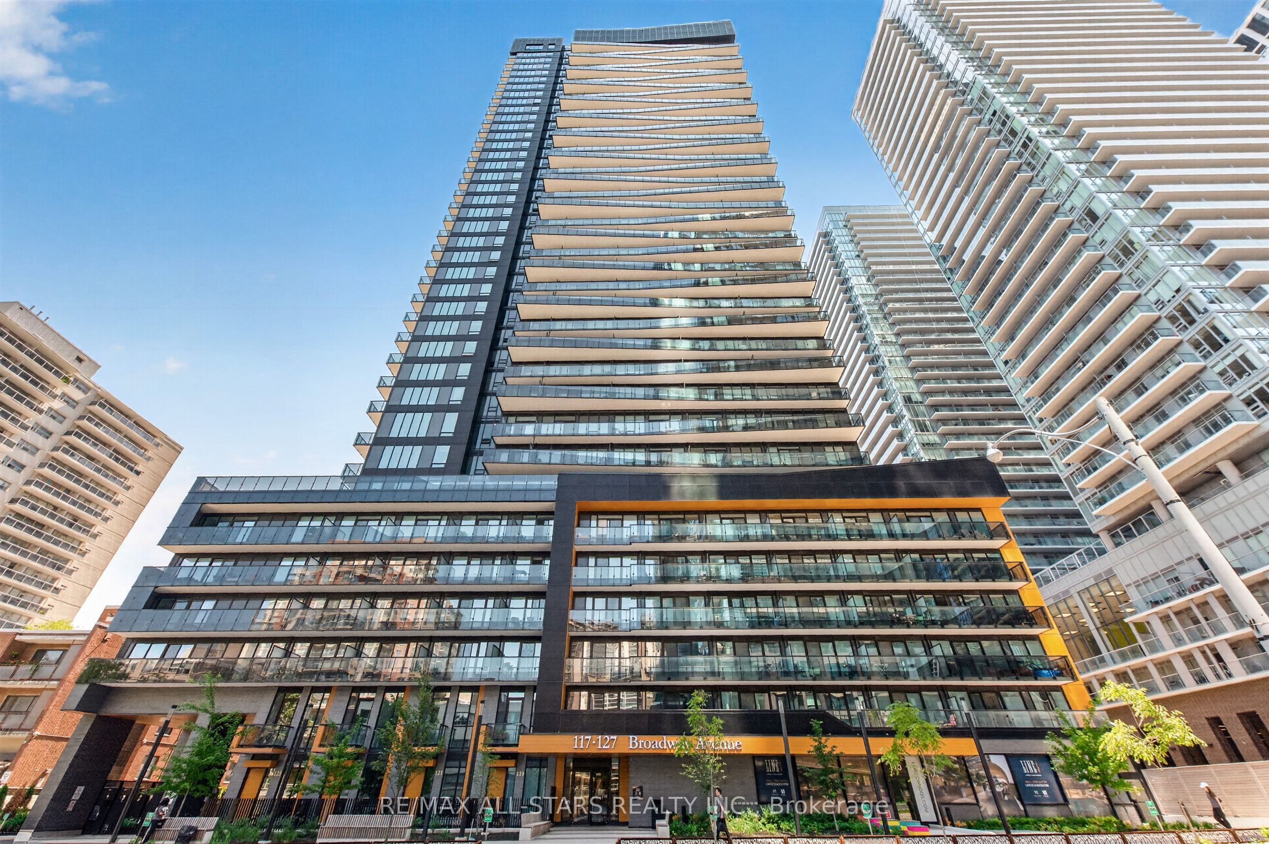 127 Broadway Avenue 1106, Toronto, ON M4P 1V4