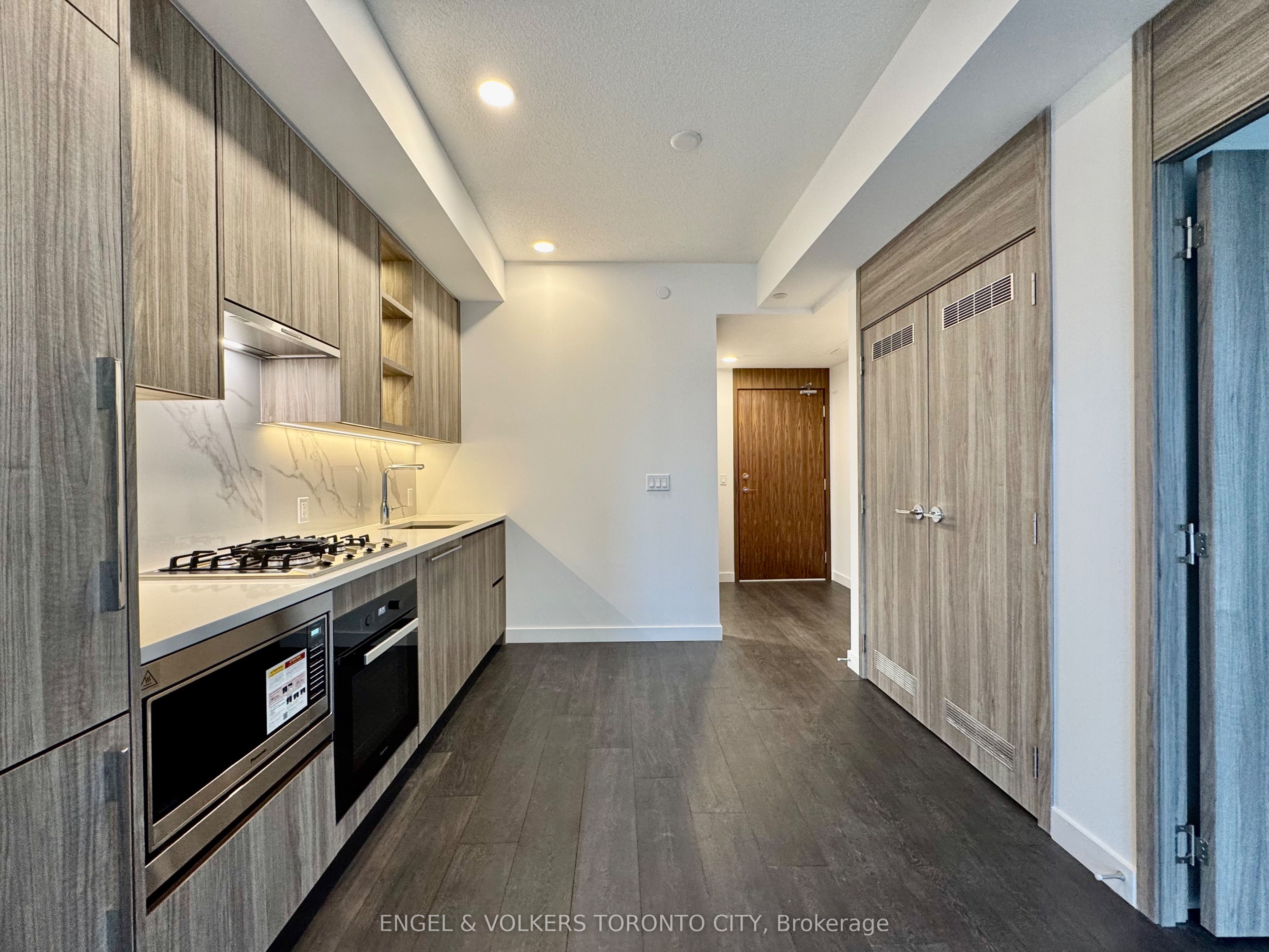 75 Billes Heights 1112, Toronto, ON M2K 0J8 photo 5