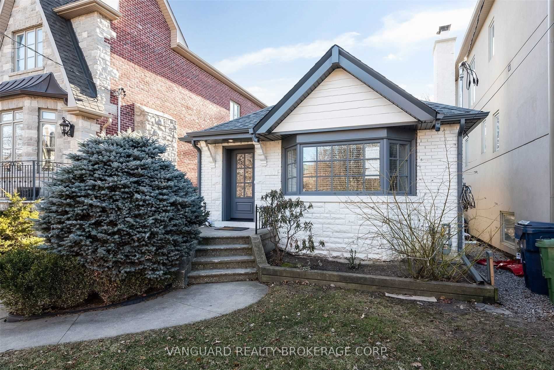 187 Brooke Avenue Basement, Toronto, ON M5M 2K7