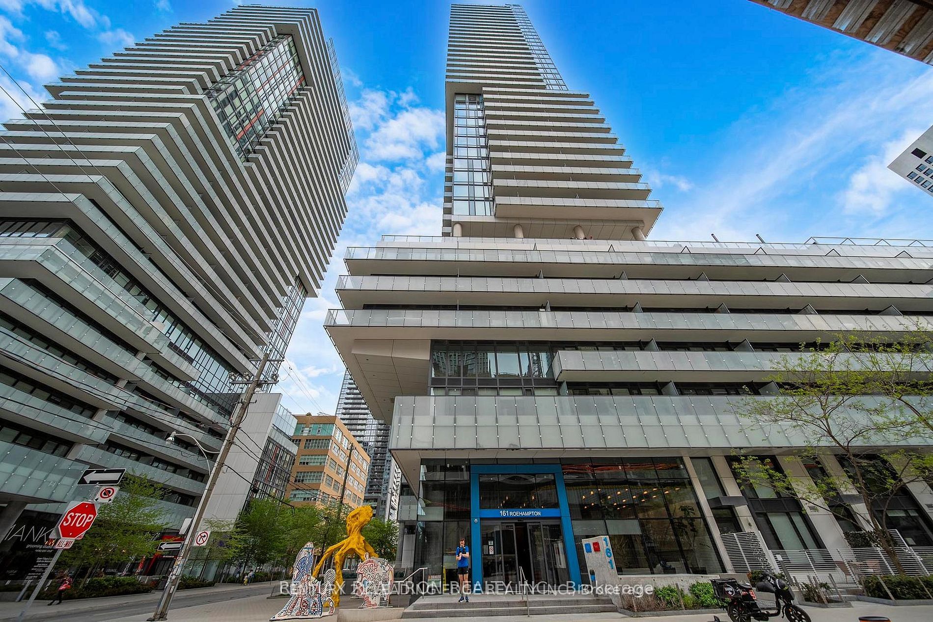 161 Roehampton Avenue 603, Toronto, ON M4P 0C8 photo 2