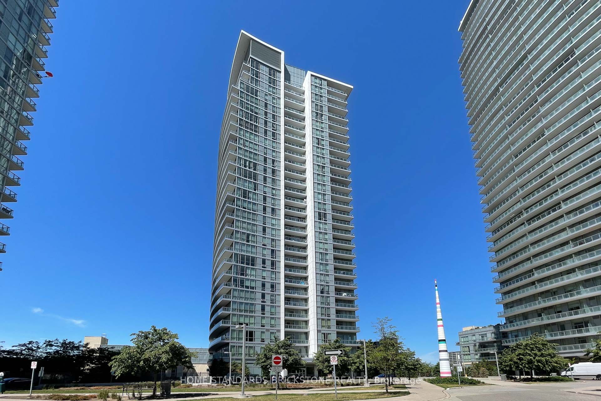 66 Forest Manor Road 1201, Toronto, ON M2J 0B7 photo 4