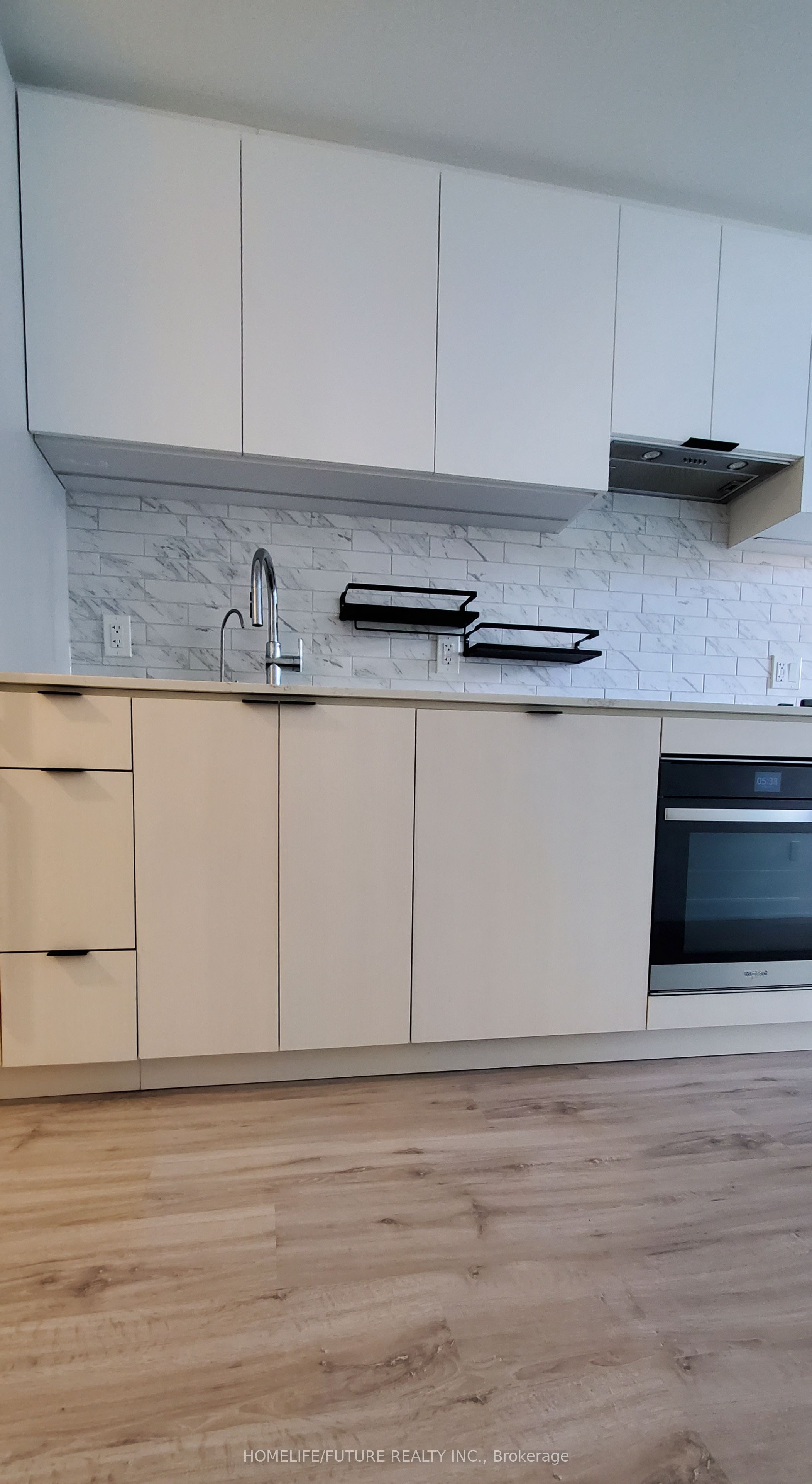 252 Church Street 1610, Toronto, ON M5B 0E6 photo 4