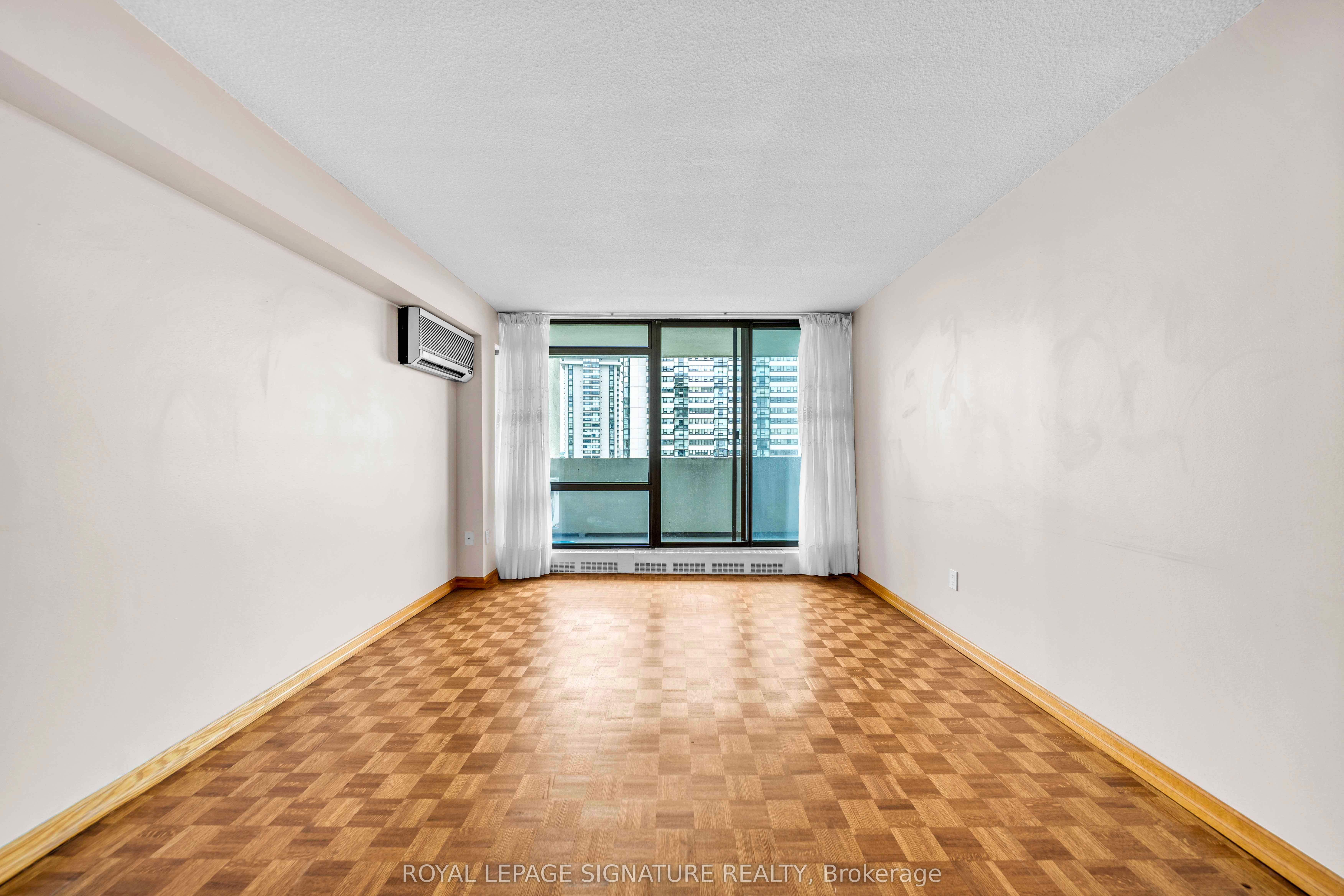 3300 Don Mills Road 1506, Toronto, ON M2J 4X7 photo 4