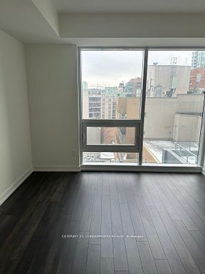 89 Church Street 1005, Toronto, ON M5C 2G3