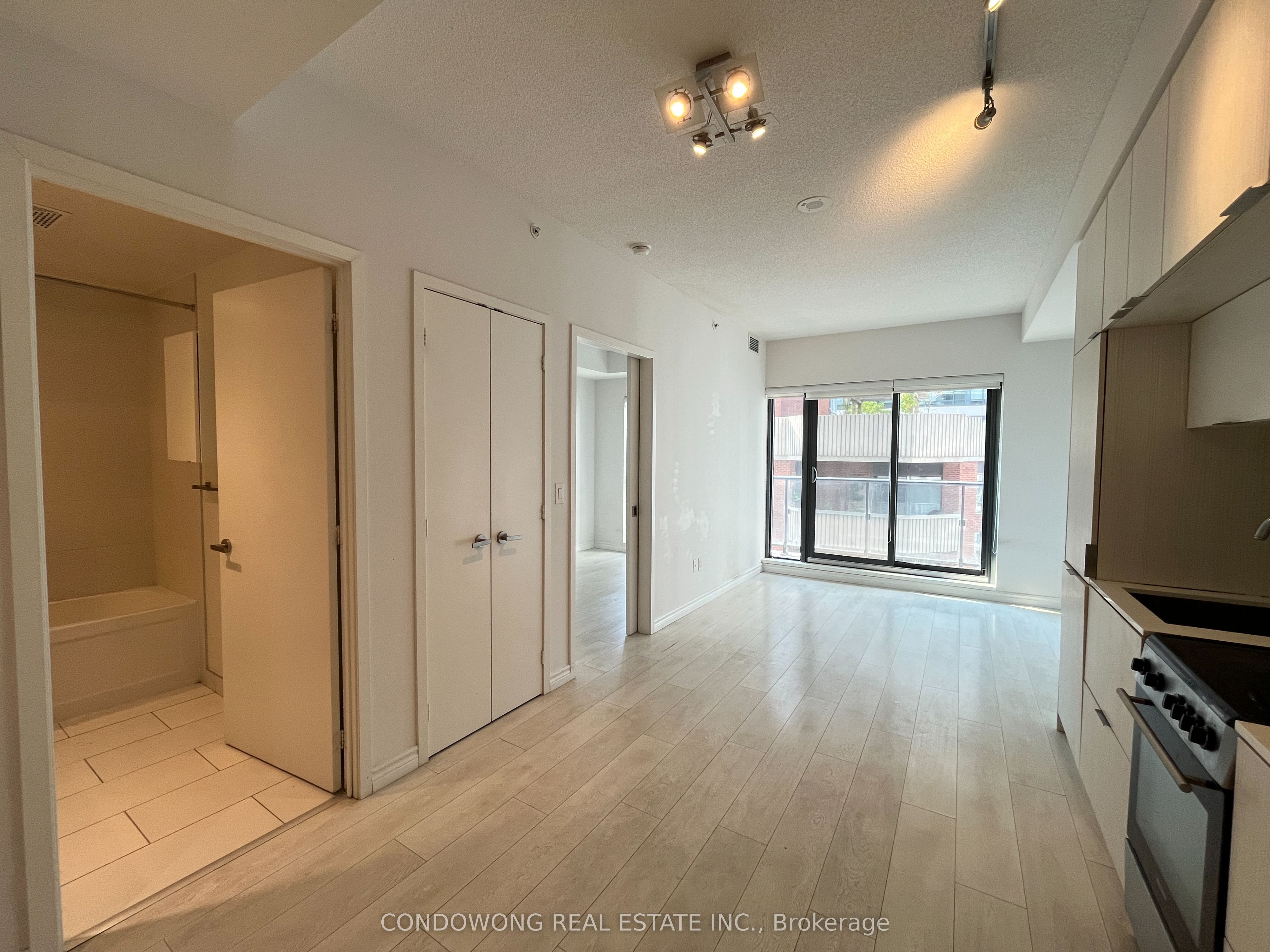159 Dundas Street E 1303, Toronto, ON M5B 0A9