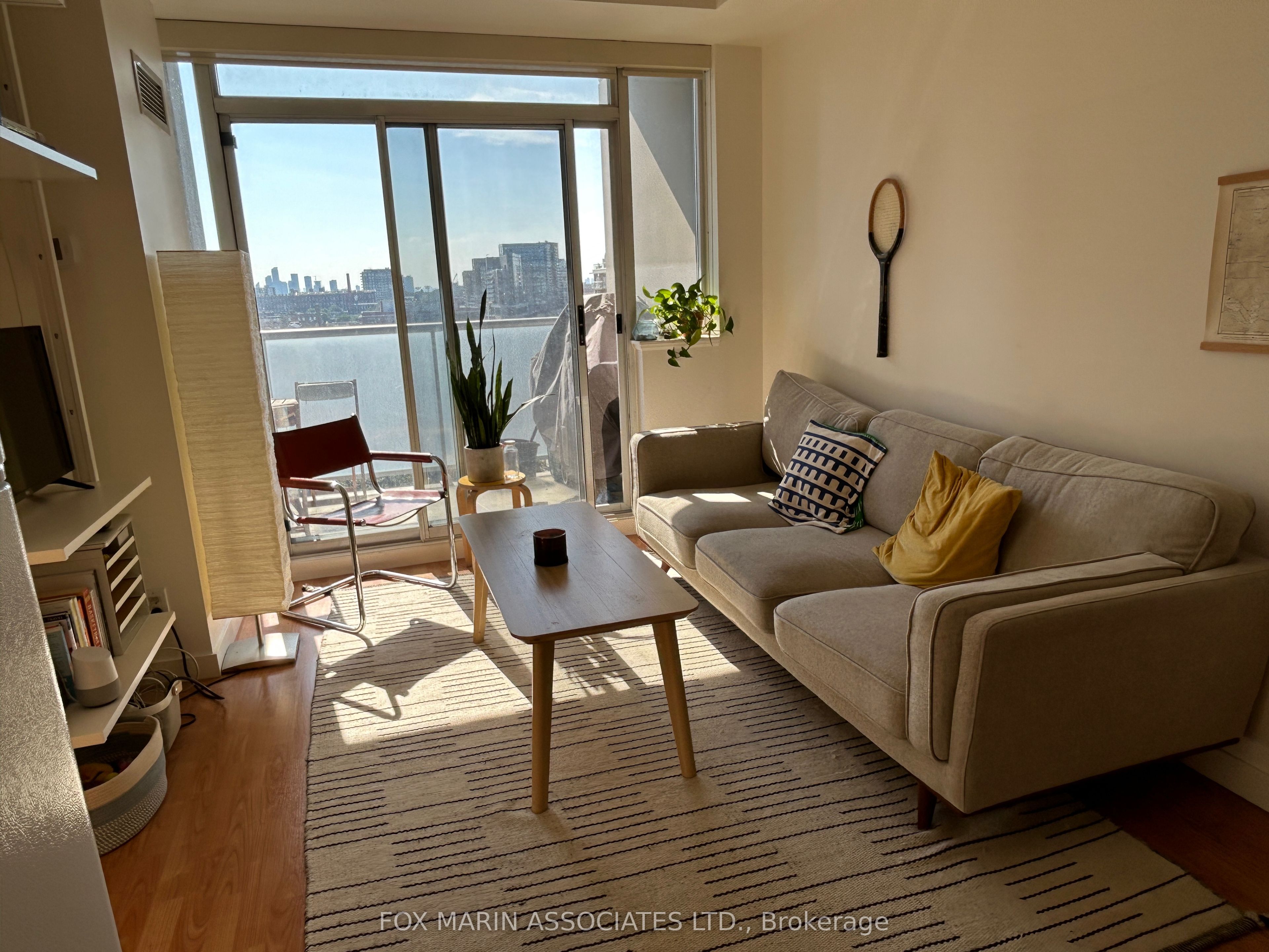 1 Shaw Street 1022, Toronto, ON M6K 0A1 photo 3