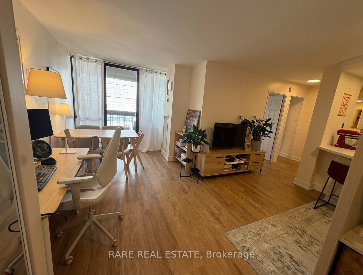 105 McCaul Street 704, Toronto, ON M5T 2X4 photo 2