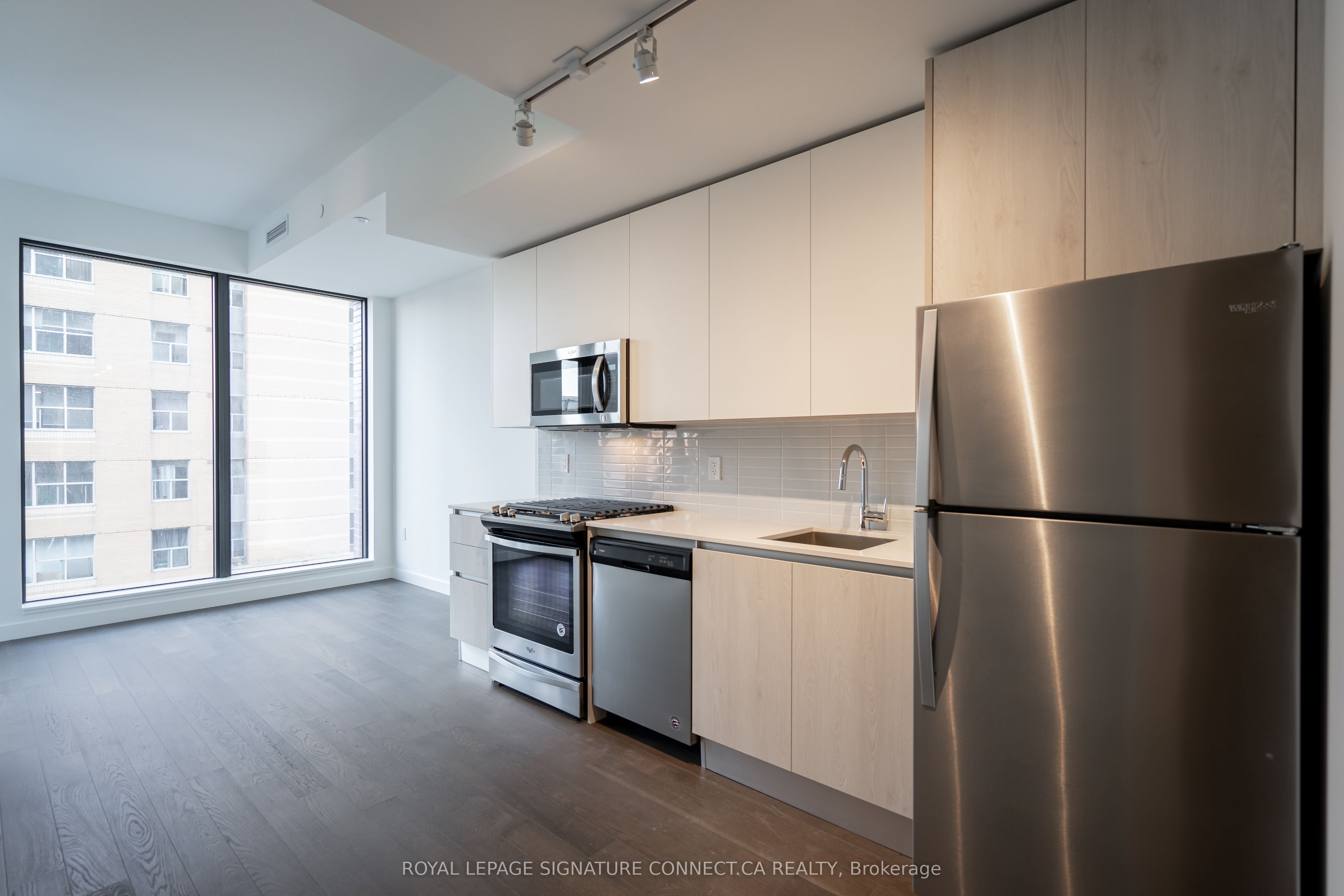 2A Church Street 714, Toronto, ON M5E 0E1 photo 5
