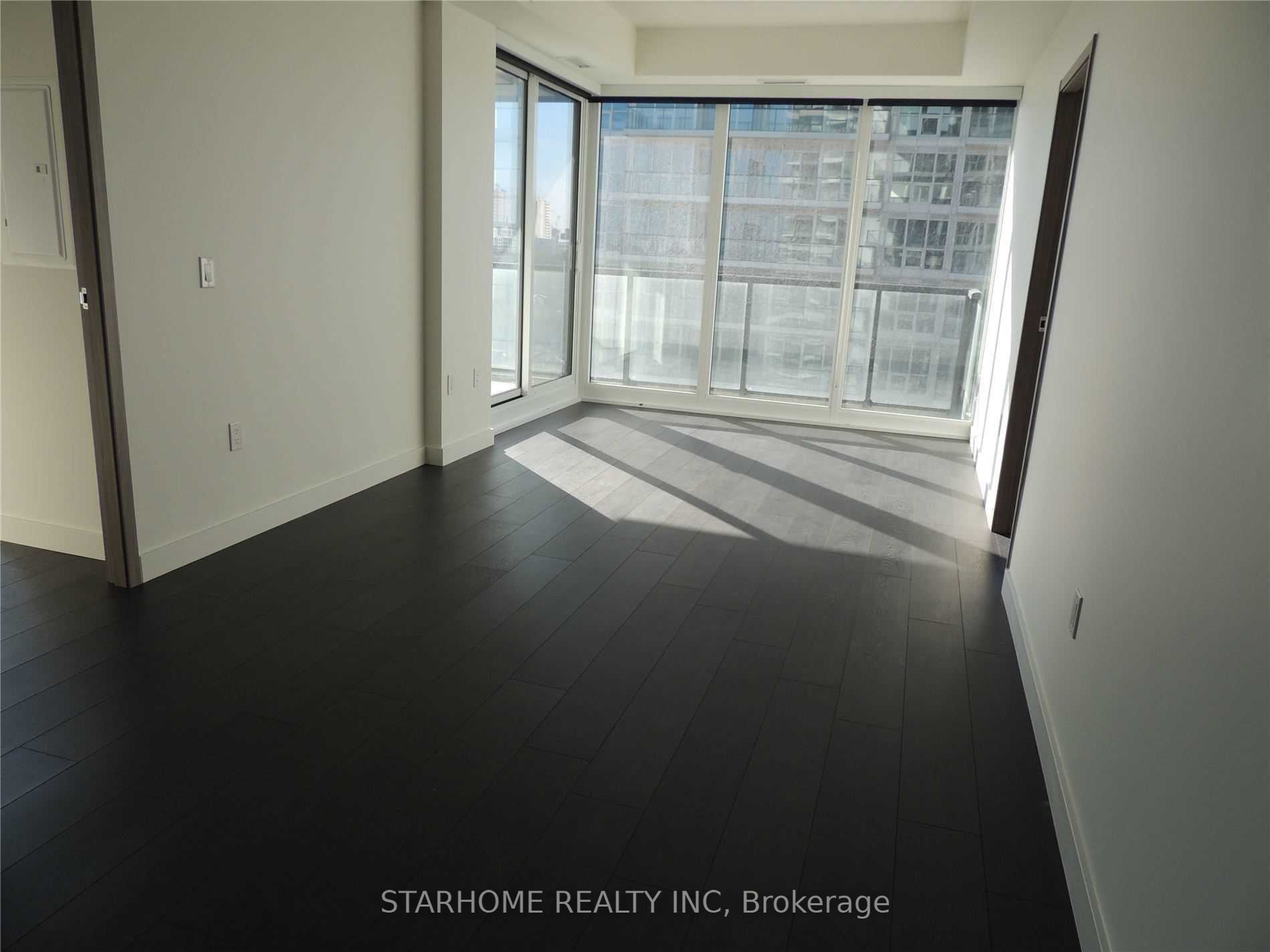 95 Mcmahon Drive 1606, Toronto, ON M2K 0H2 photo 2