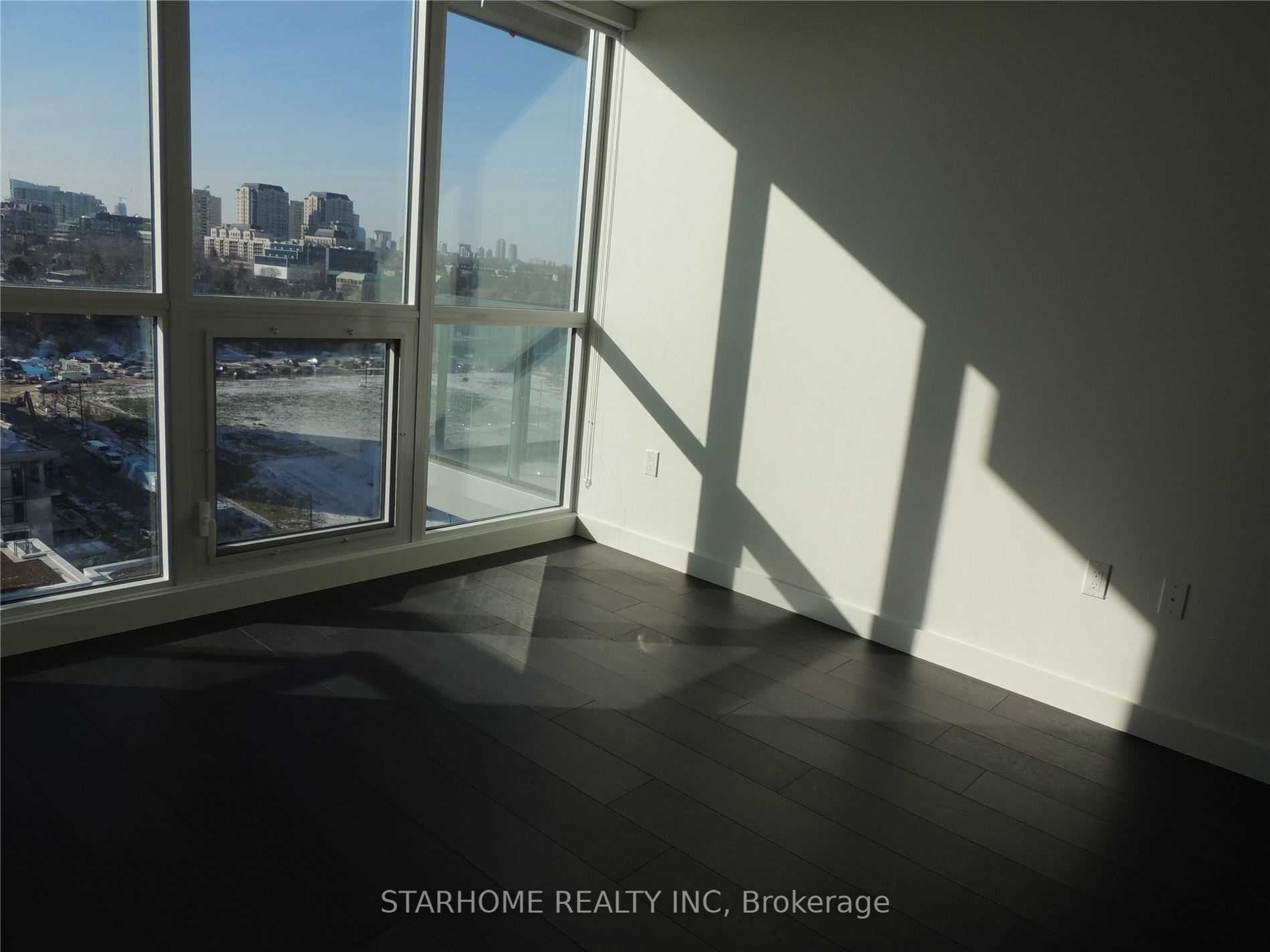 95 Mcmahon Drive 1606, Toronto, ON M2K 0H2 photo 5