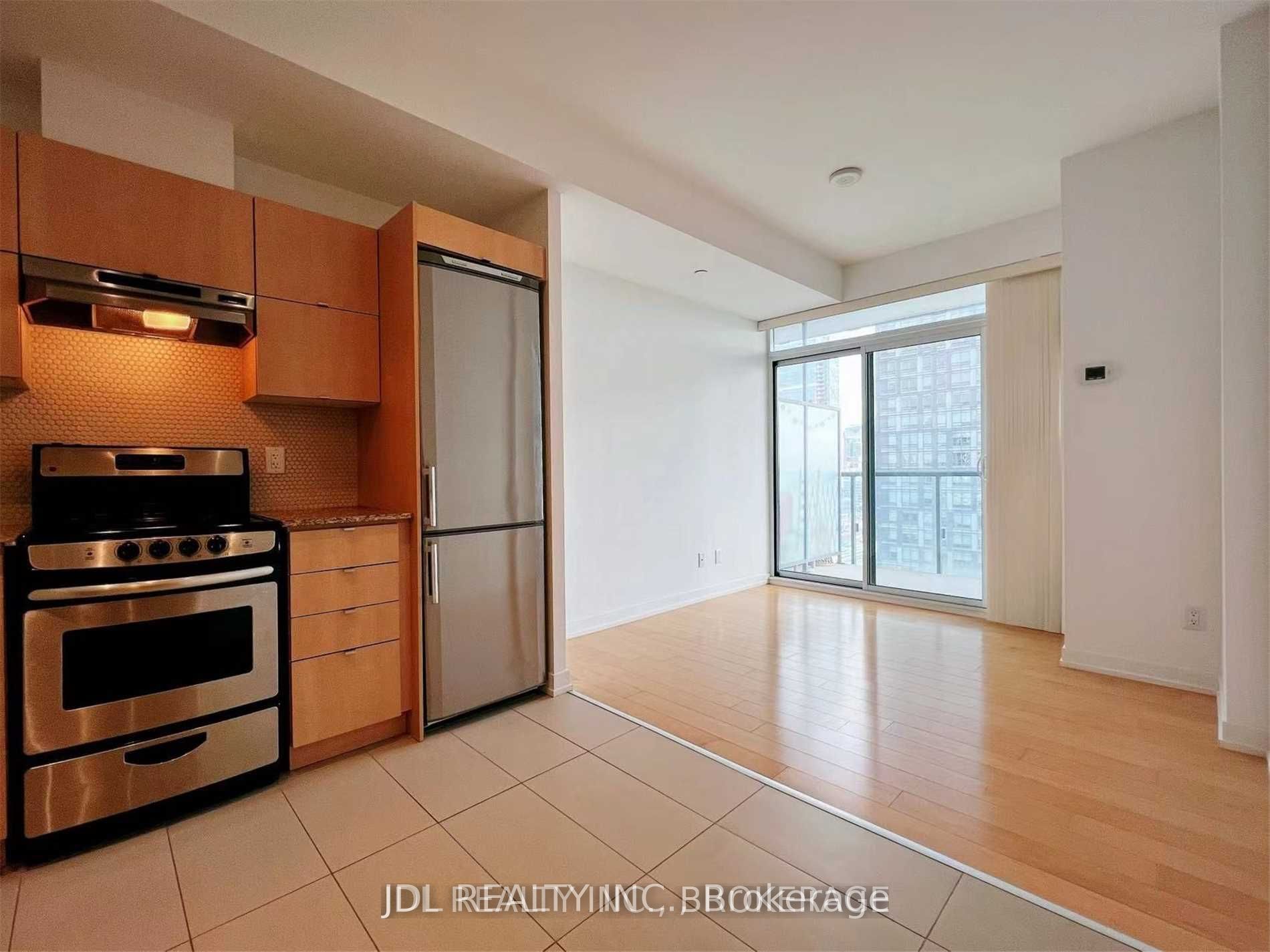 170 Fort York Boulevard 1907, Toronto, ON M5V 0E6 photo 4