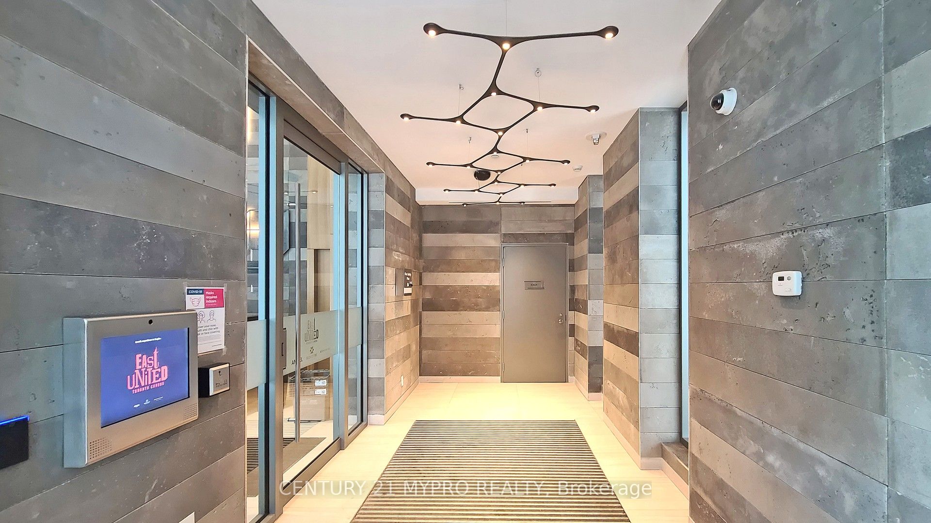 120 Parliament Street 404, Toronto, ON M5A 0N6 photo 2