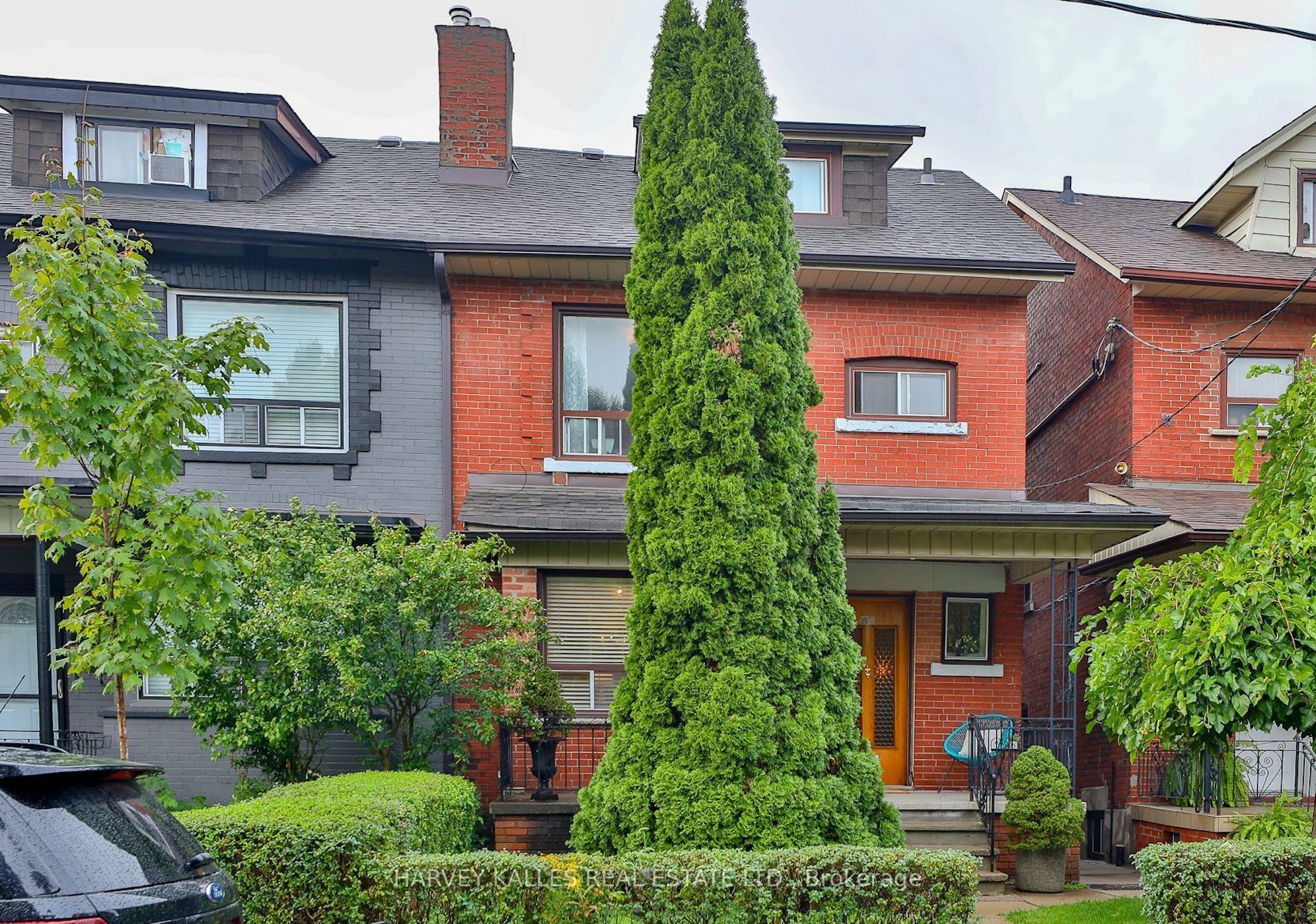 628 Manning Avenue, Toronto, ON M6G 2V9