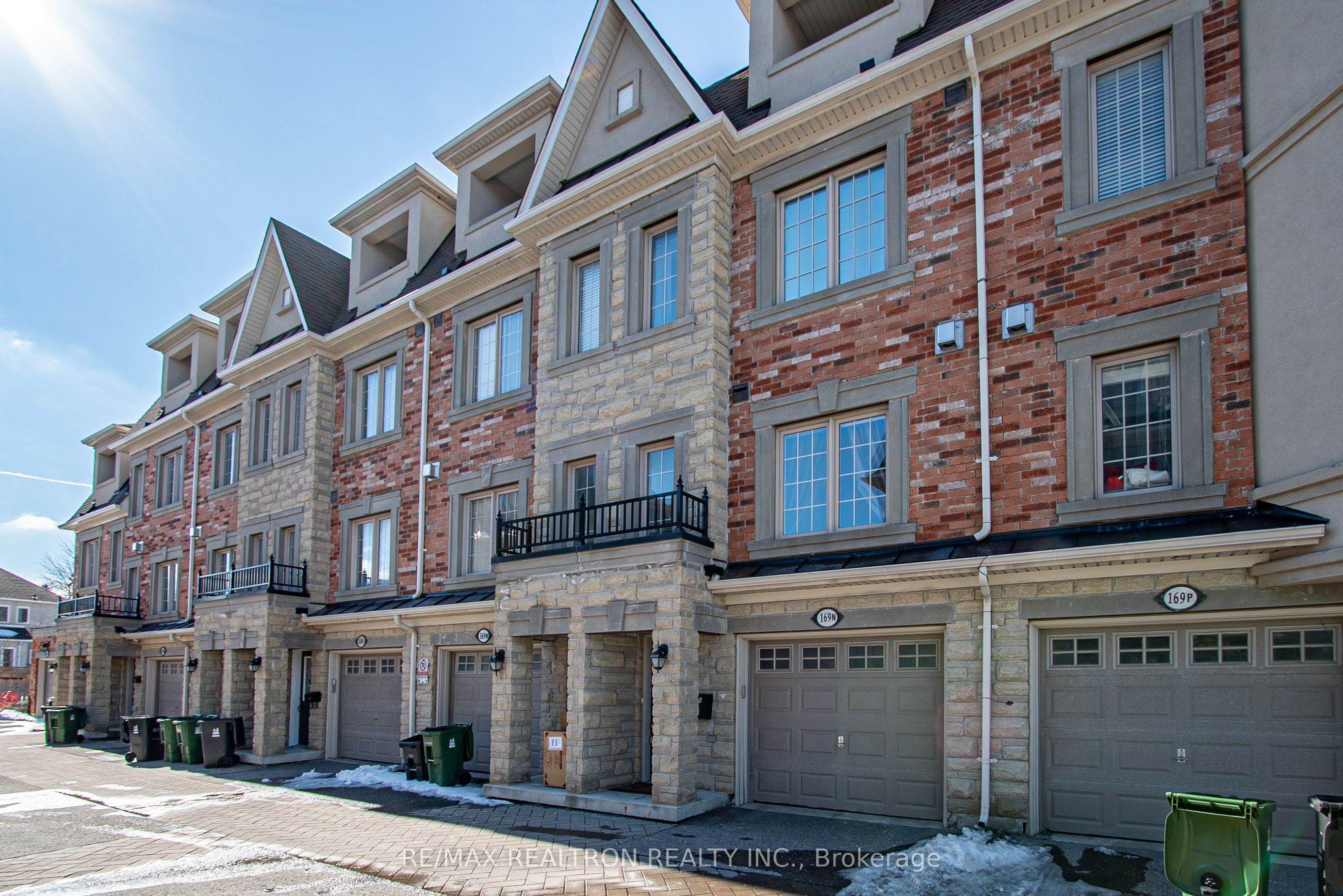 169N Finch Avenue E, Toronto, ON M2N 4R8
