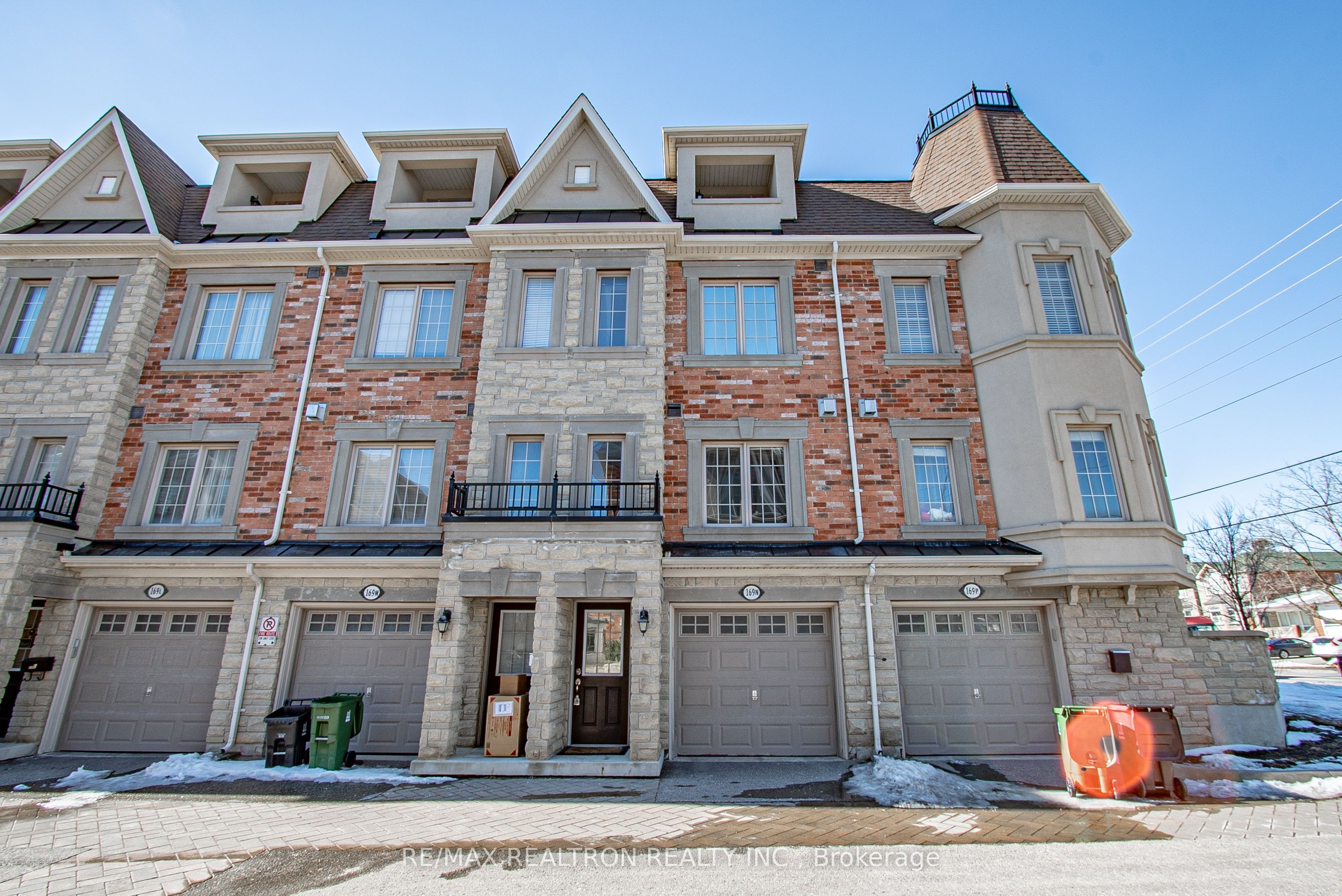 169N Finch Avenue E, Toronto, ON M2N 4R8 photo 4