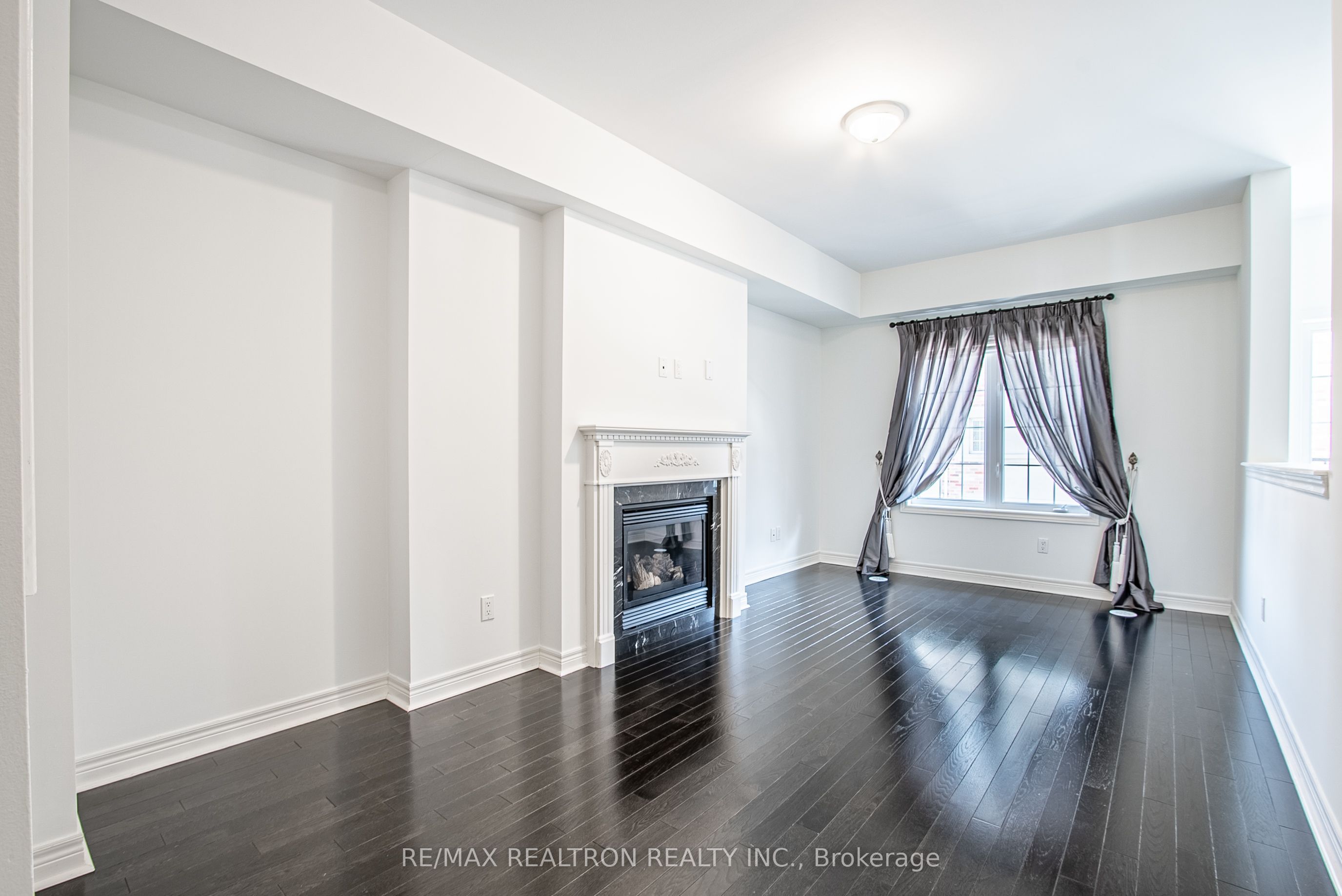 169N Finch Avenue E, Toronto, ON M2N 4R8 photo 5