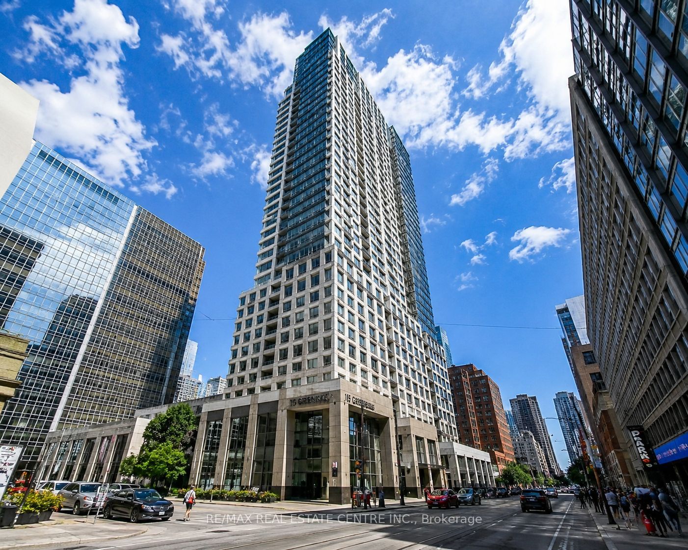 15 Grenville Street 4710, Toronto, ON M4Y 1A1