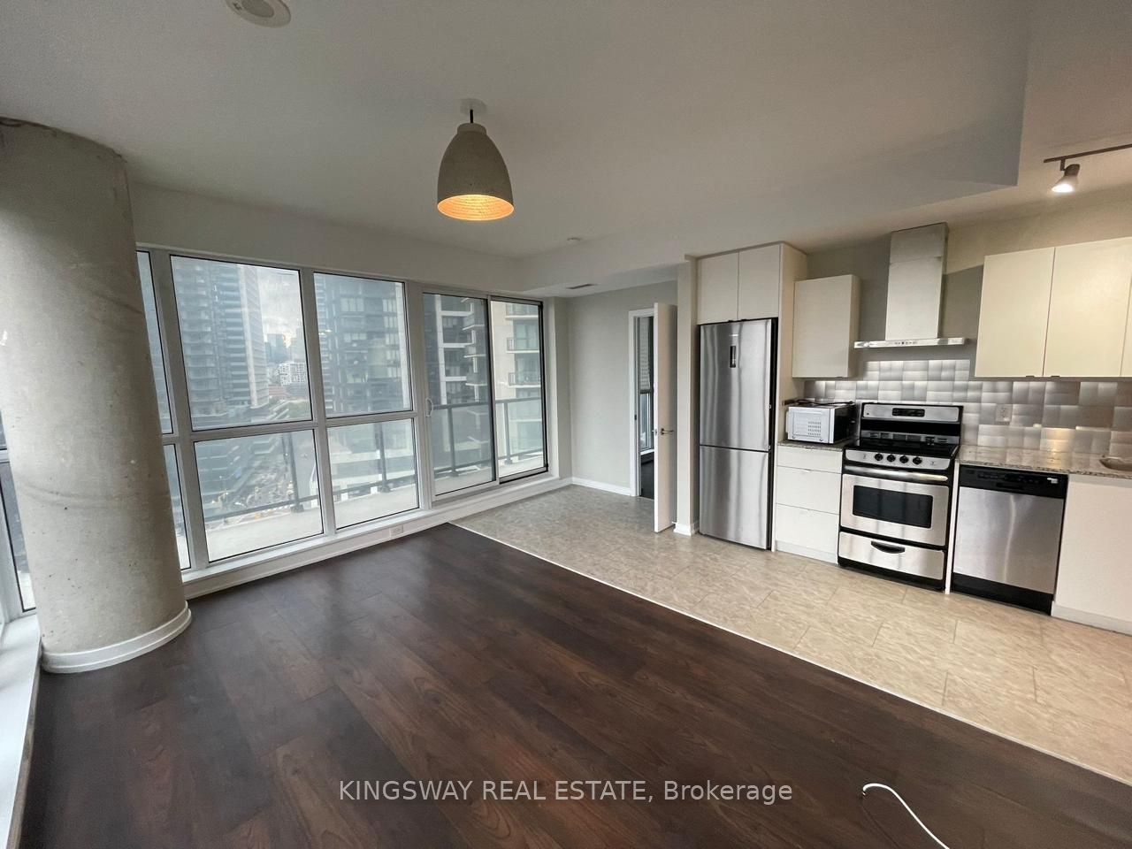 51 East Liberty Street 1005, Toronto, ON M6K 3P8 photo 4