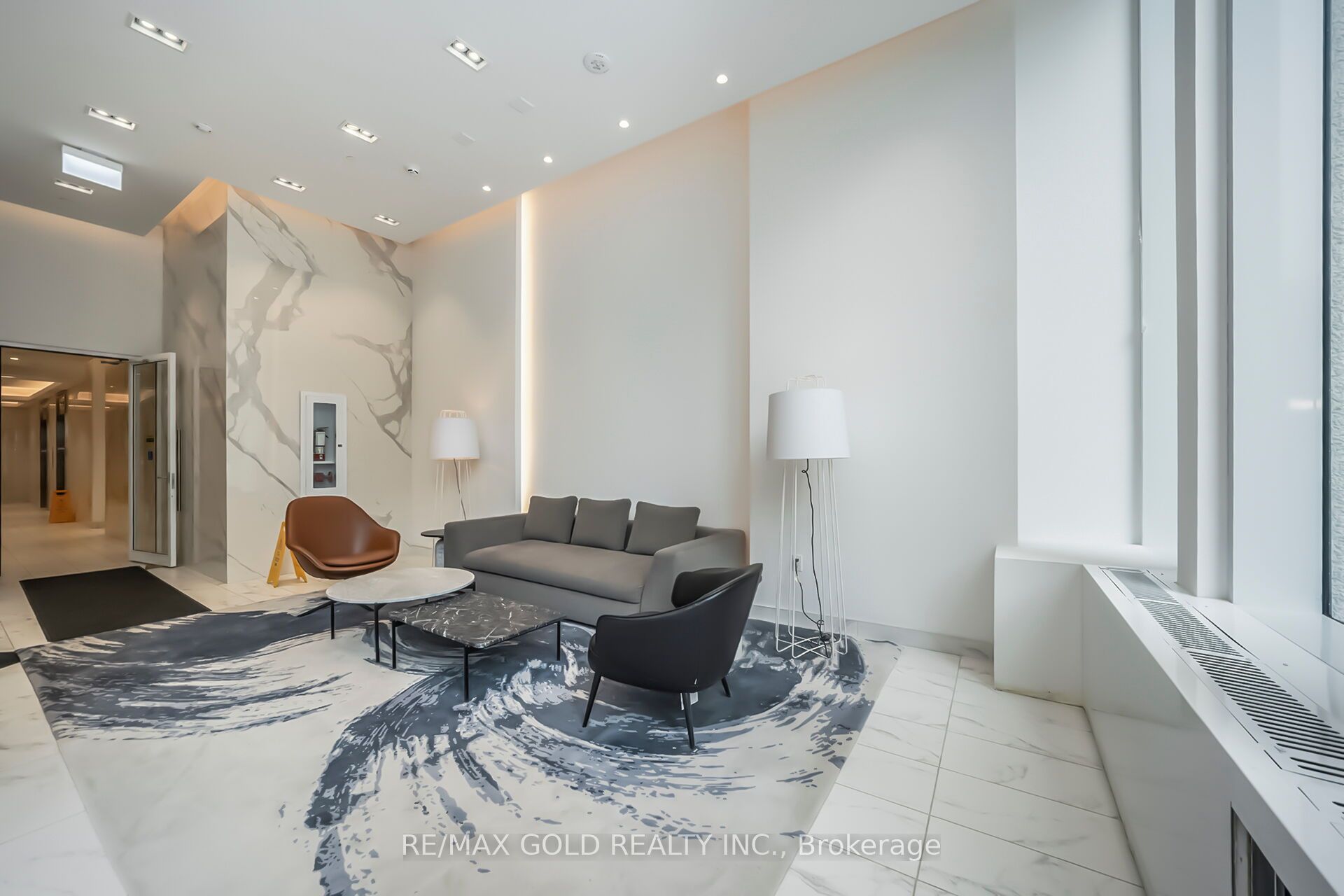 230 Simcoe Street 2818, Toronto, ON L6X 2Y8 photo 4