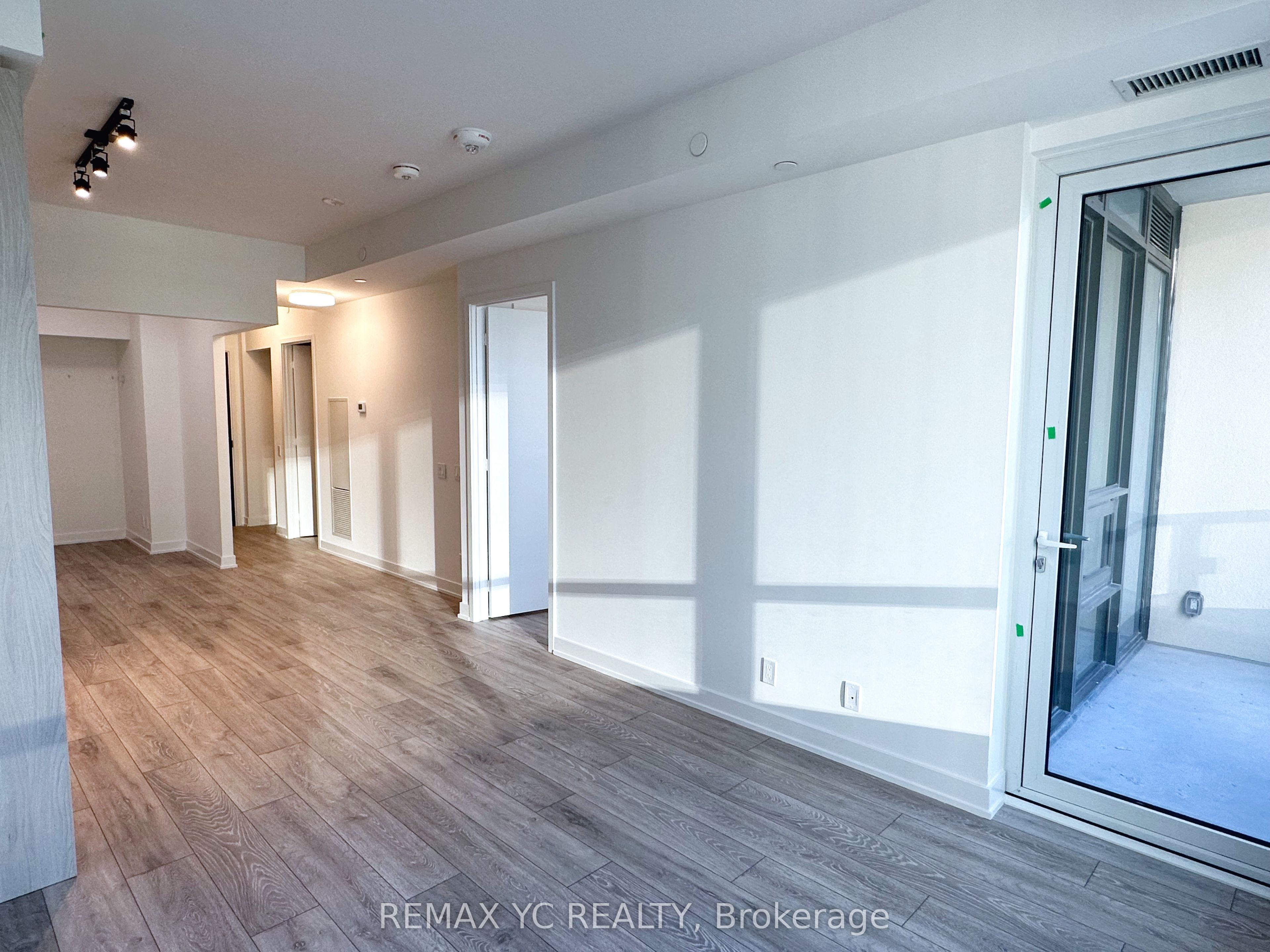 108 Peter Street 2603, Toronto, ON M5V 0W2 photo 2