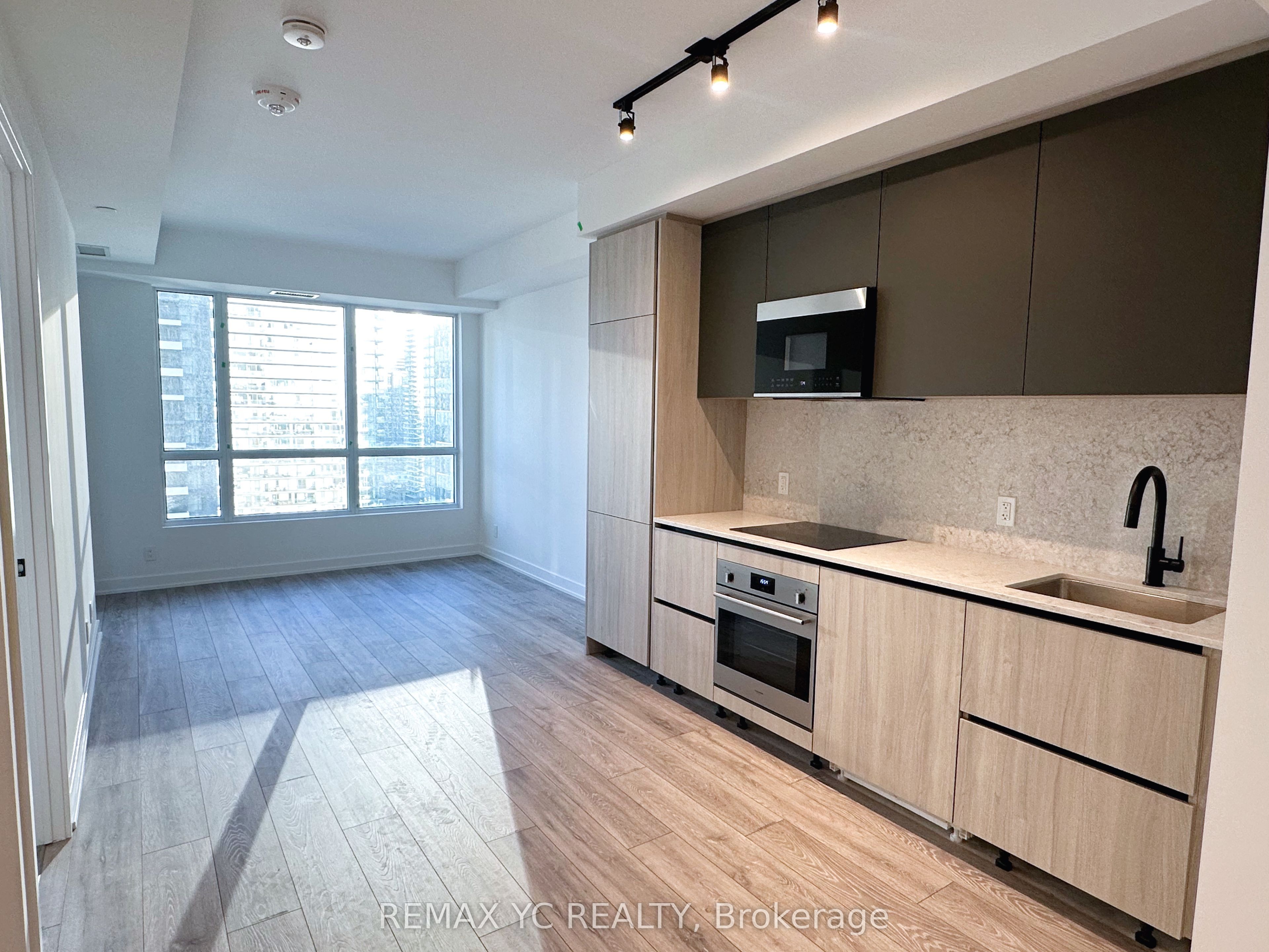 108 Peter Street 2603, Toronto, ON M5V 0W2 photo 4