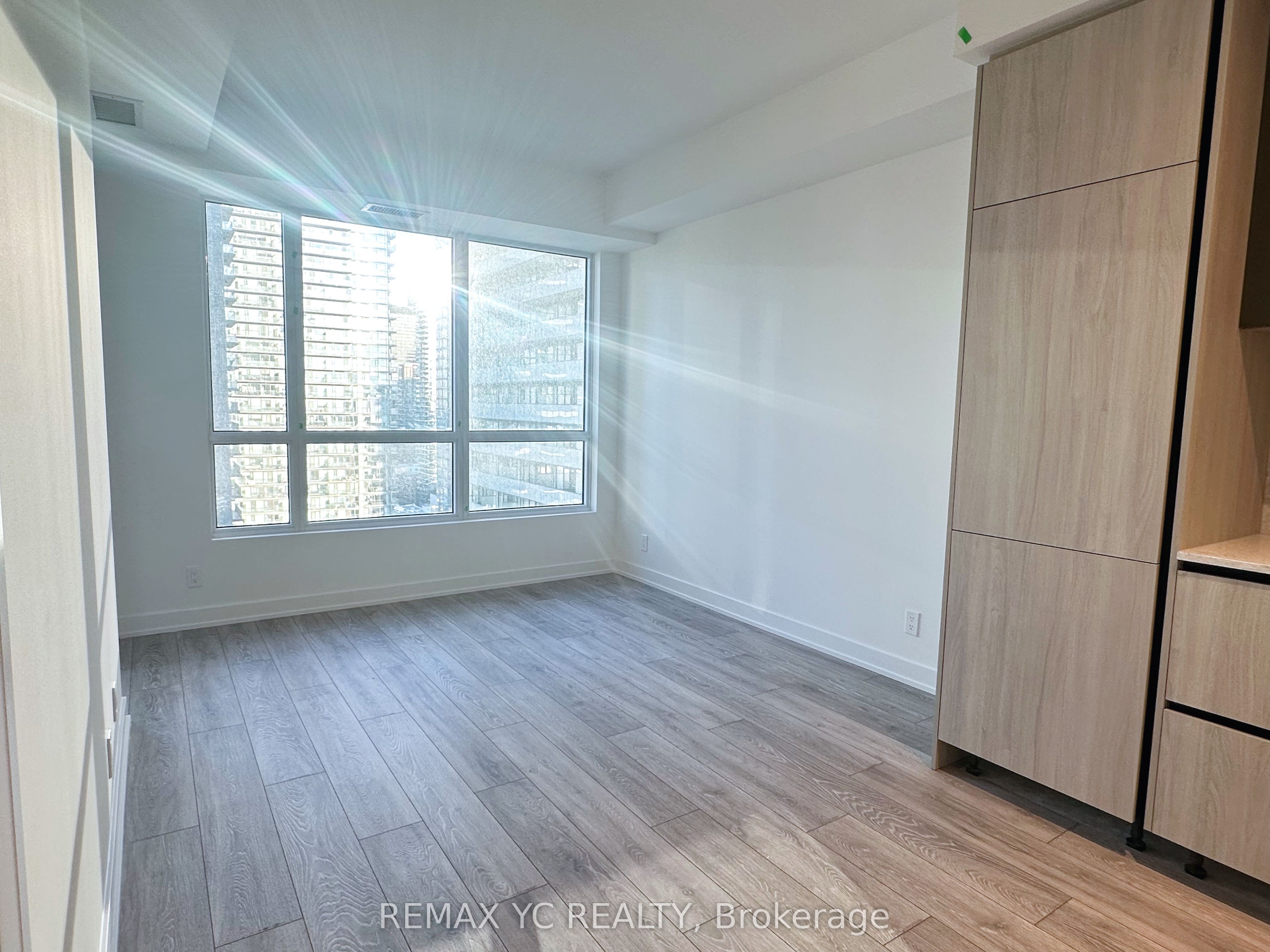 108 Peter Street 2603, Toronto, ON M5V 0W2 photo 5