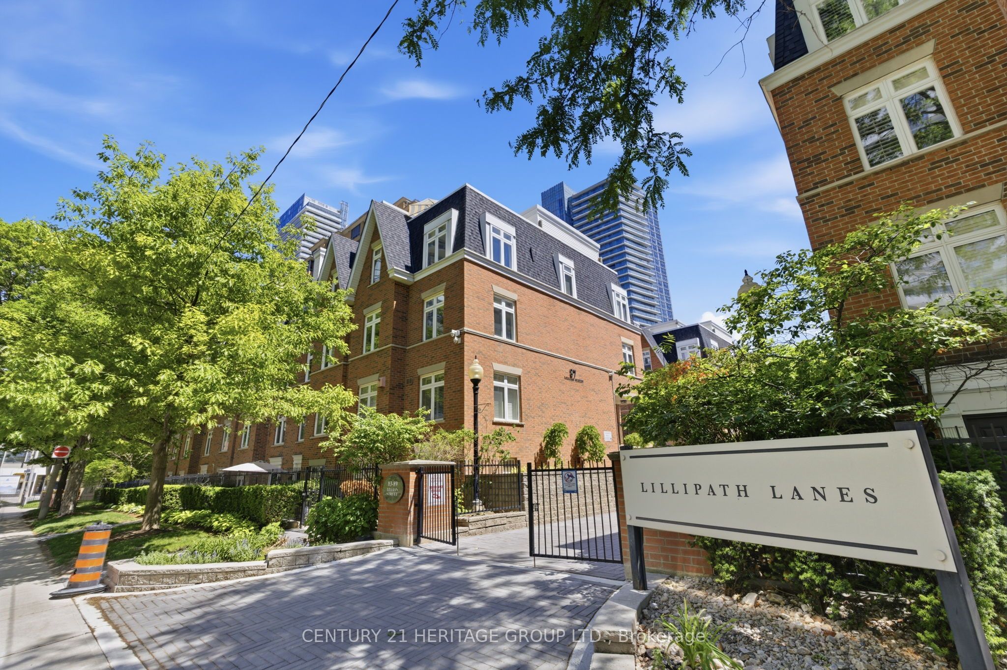 87 Lillian Street 8, Toronto, ON M4S 2H7