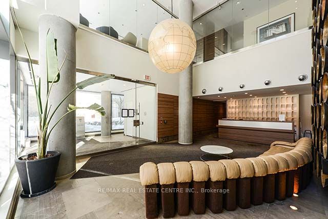 75 St Nicholas Street 2507, Toronto, ON M4Y 0A5 photo 2