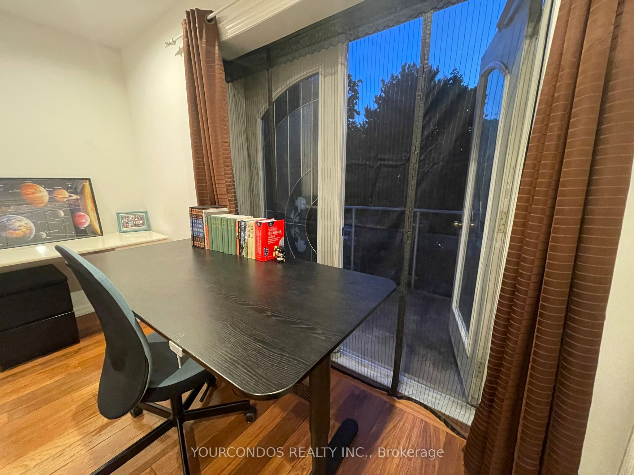 193 Brunswick Avenue Upper A & B, Toronto, ON M5S 2M4 photo 4