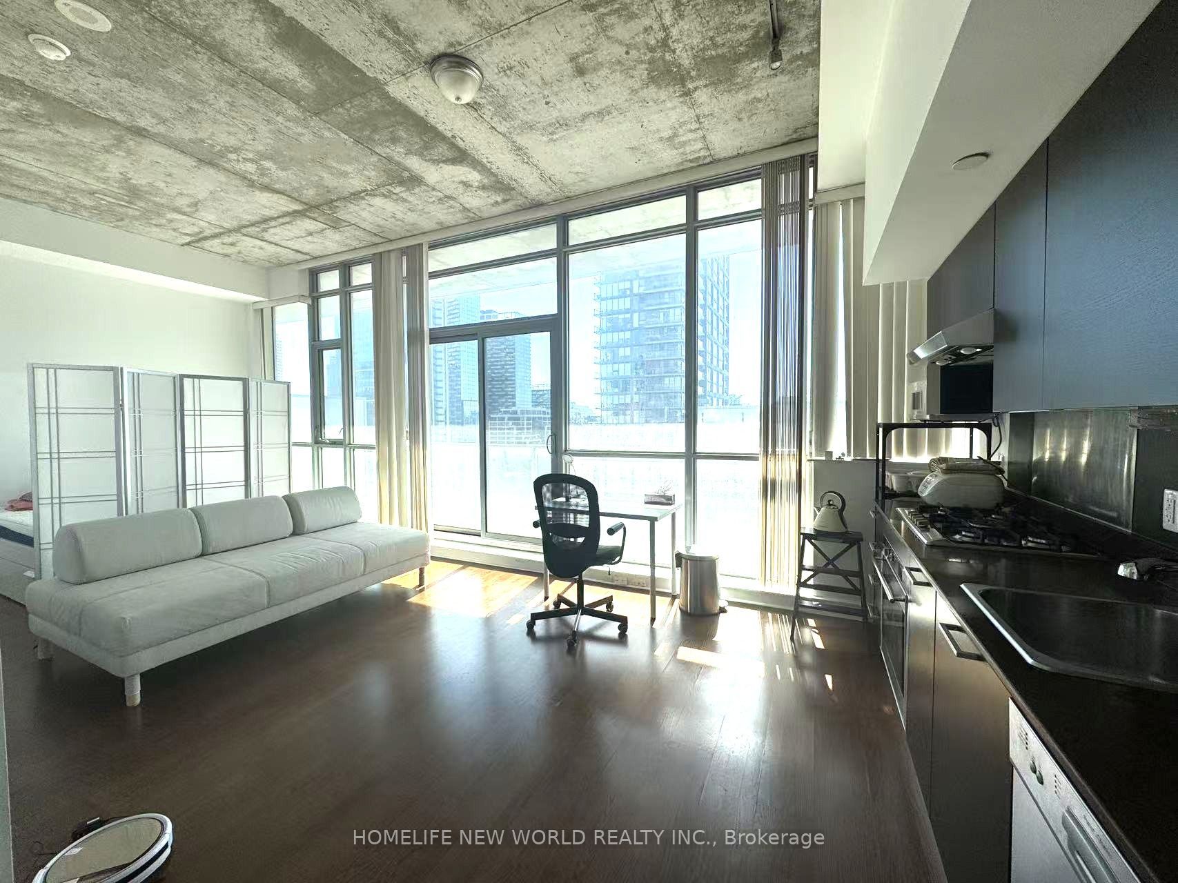 375 King Street W 1701, Toronto, ON M5V 1K5 photo 3