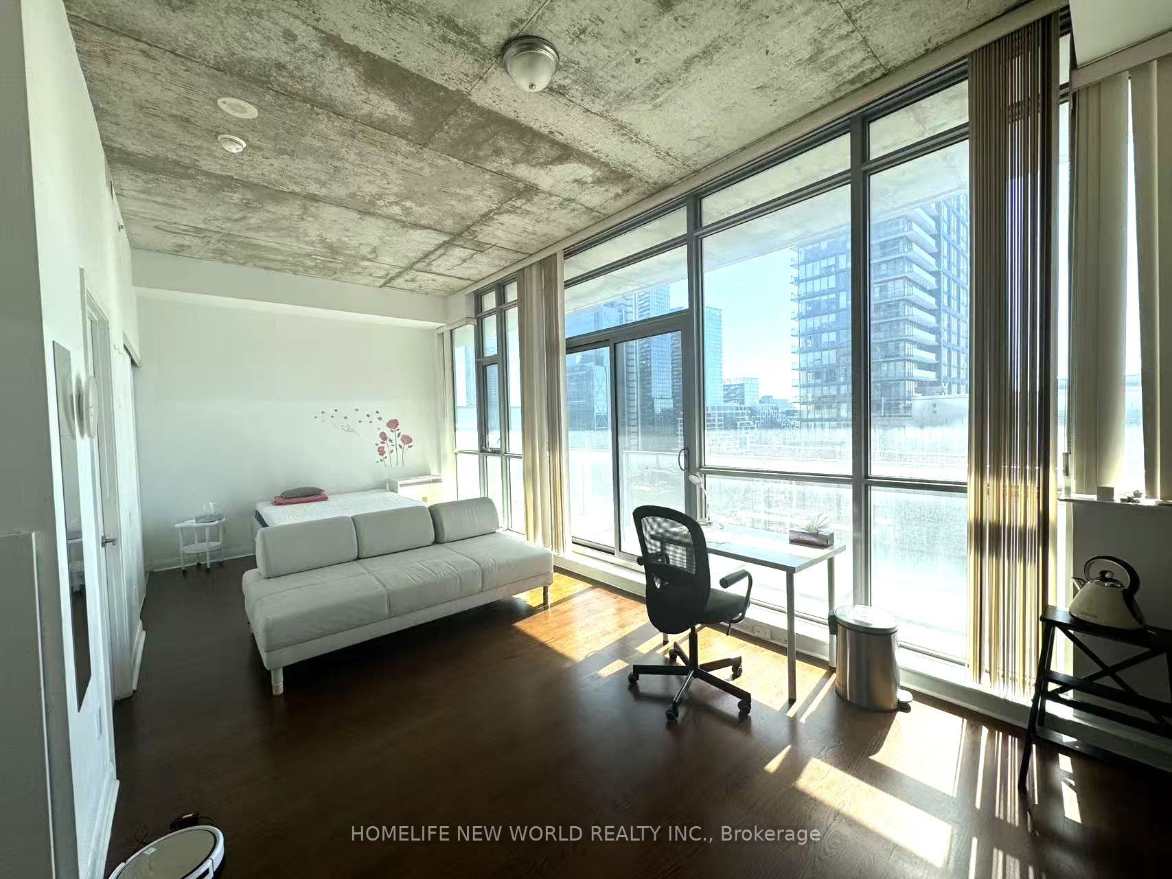 375 King Street W 1701, Toronto, ON M5V 1K5 photo 5