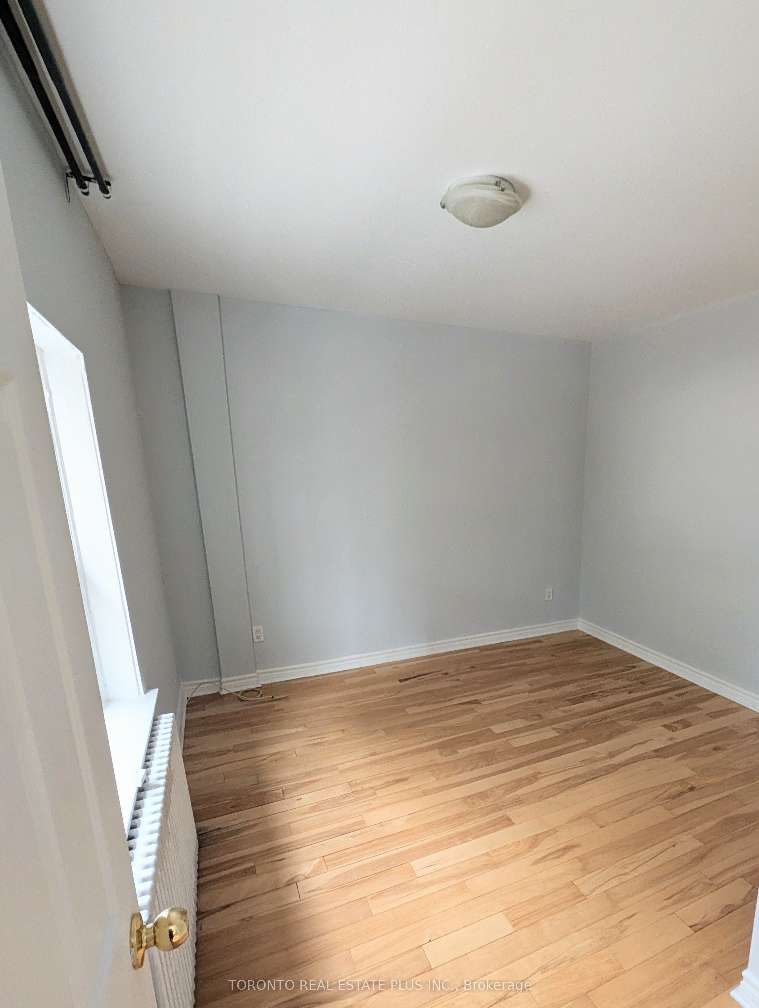 1454 Yonge Street 1, Toronto, ON M4T 1Y5 photo 3