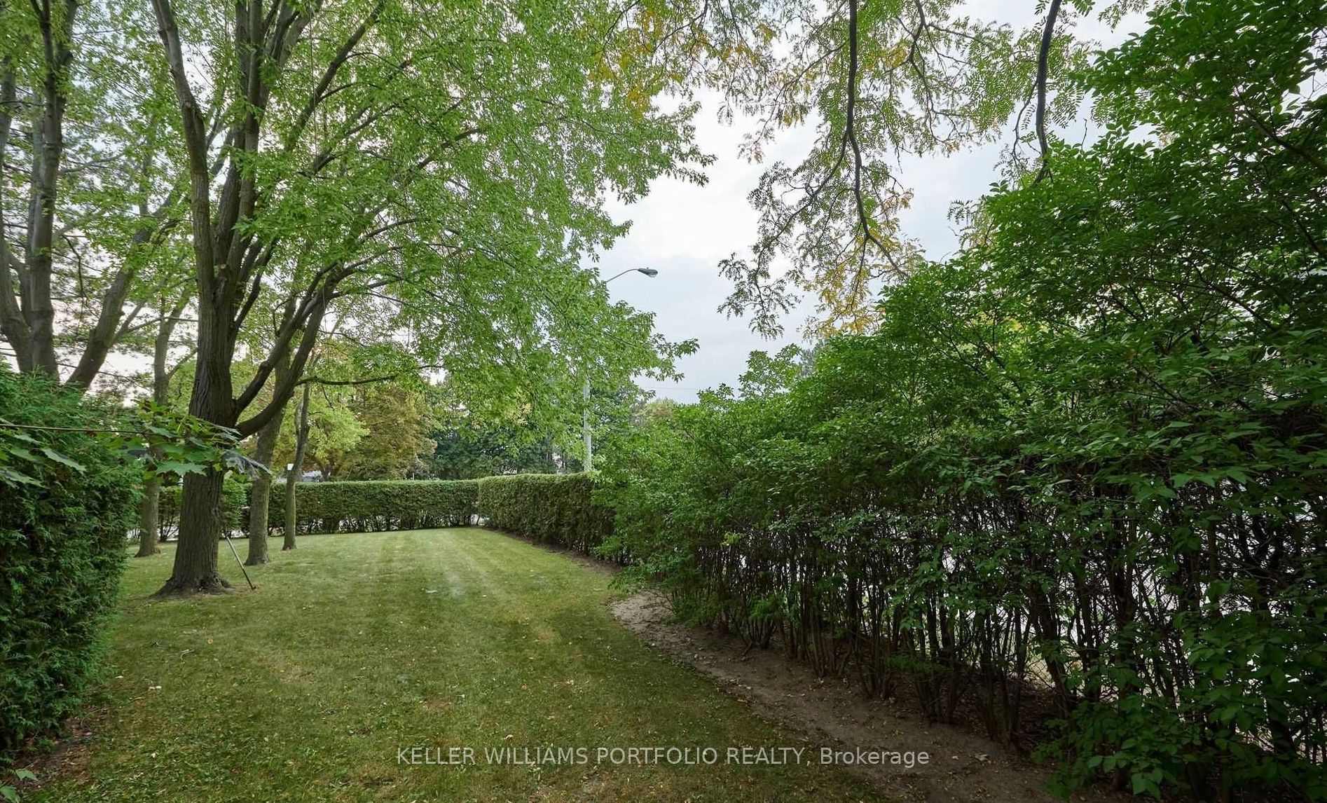 10 Lofty Hill Way, Toronto, ON M2H 2Z8 photo 3