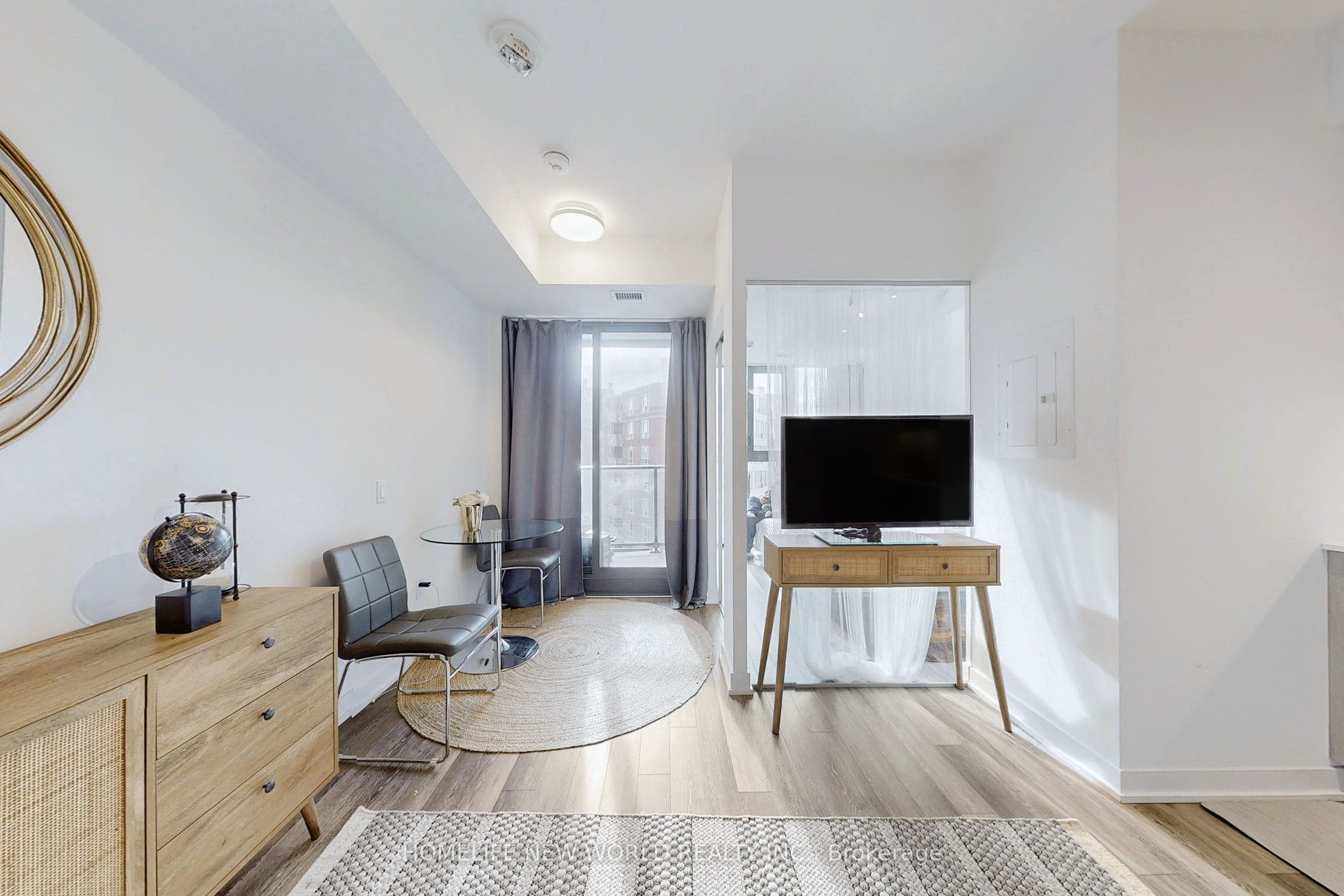 250 Lawrence Avenue W 518, Toronto, ON M5M 1B2 photo 3
