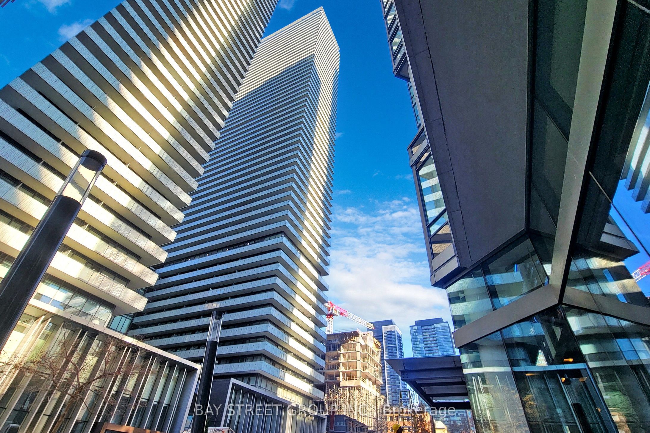 50 Charles Street E 2205, Toronto, ON M4Y 1T1
