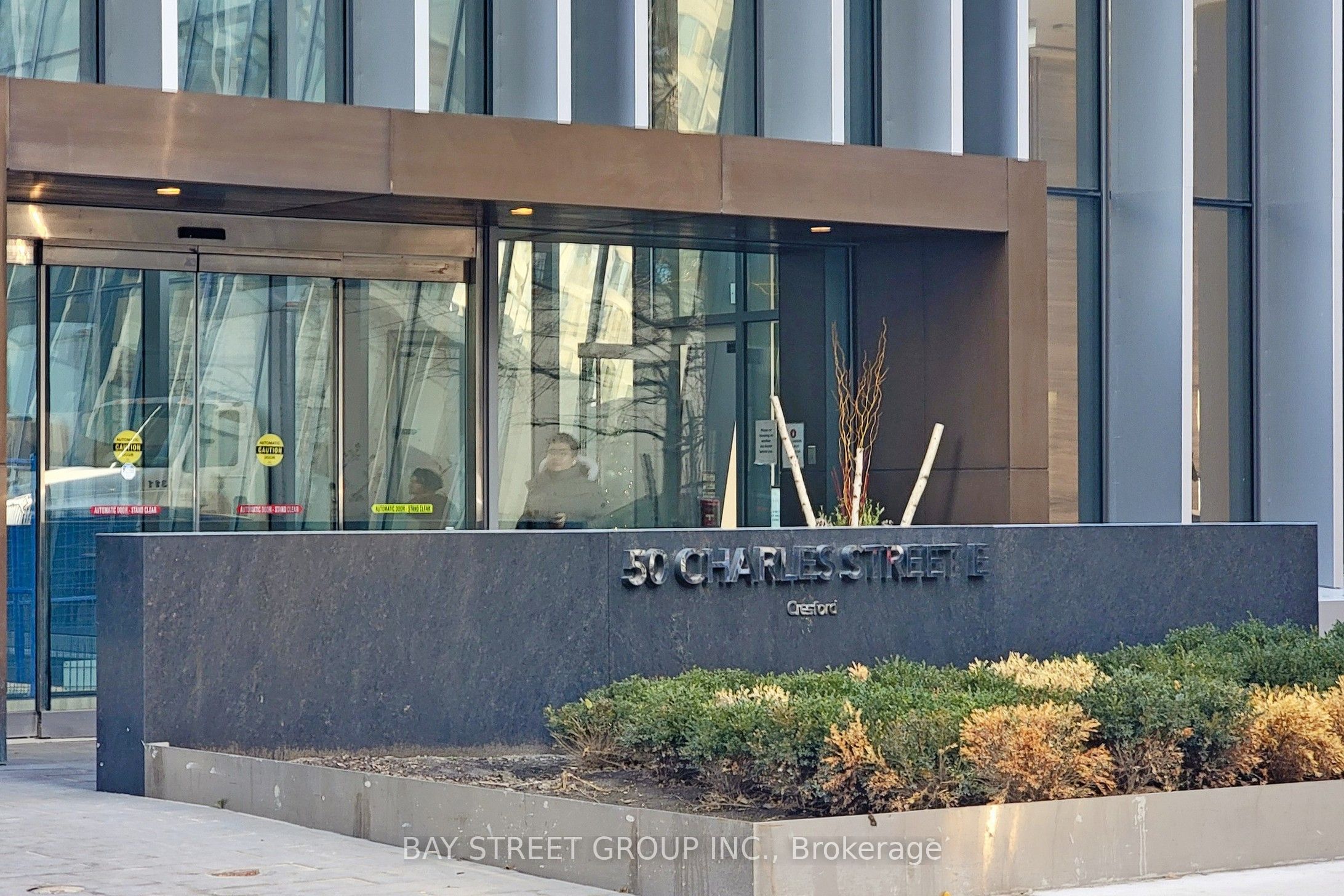 50 Charles Street E 2205, Toronto, ON M4Y 1T1 photo 2