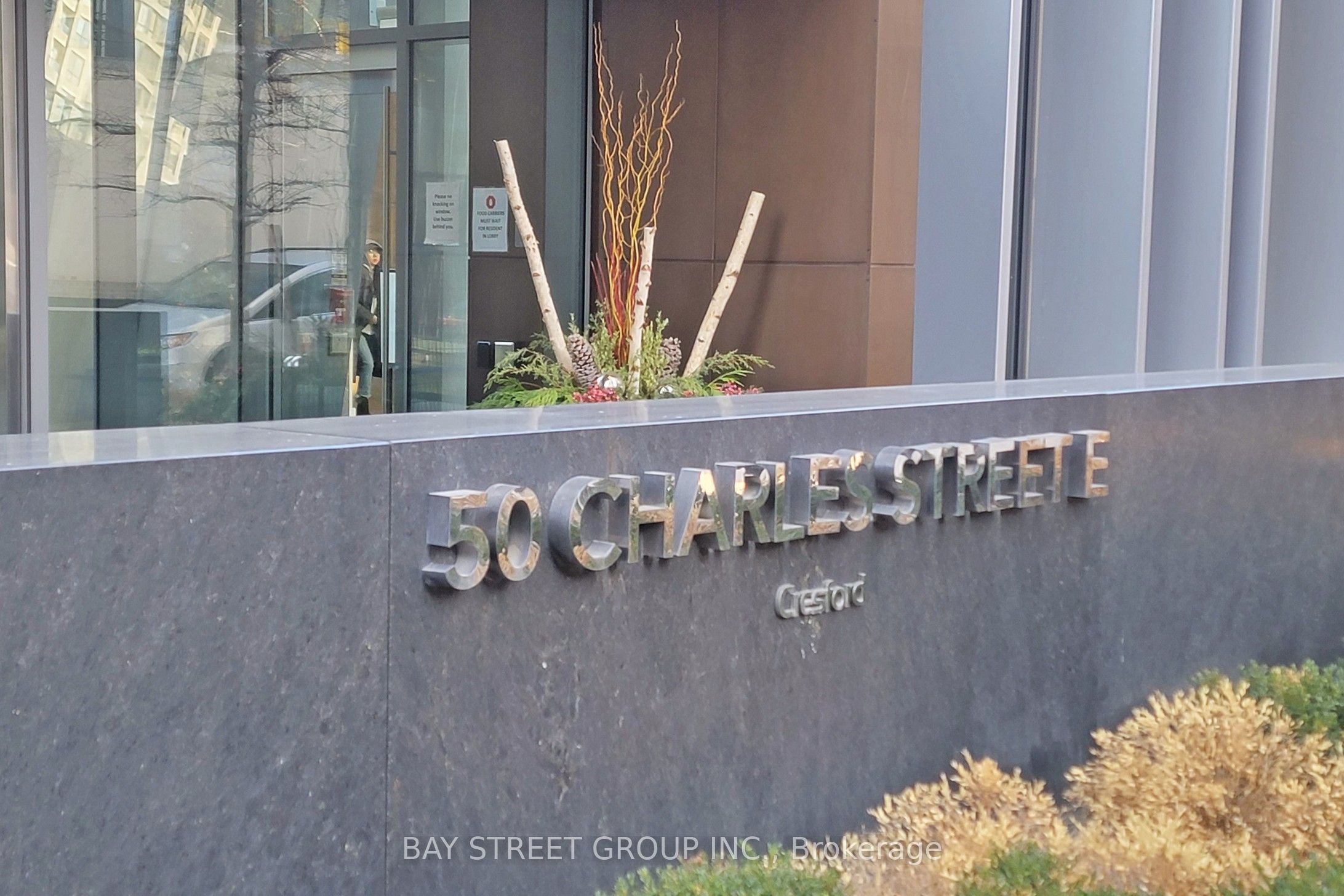 50 Charles Street E 2205, Toronto, ON M4Y 1T1 photo 3